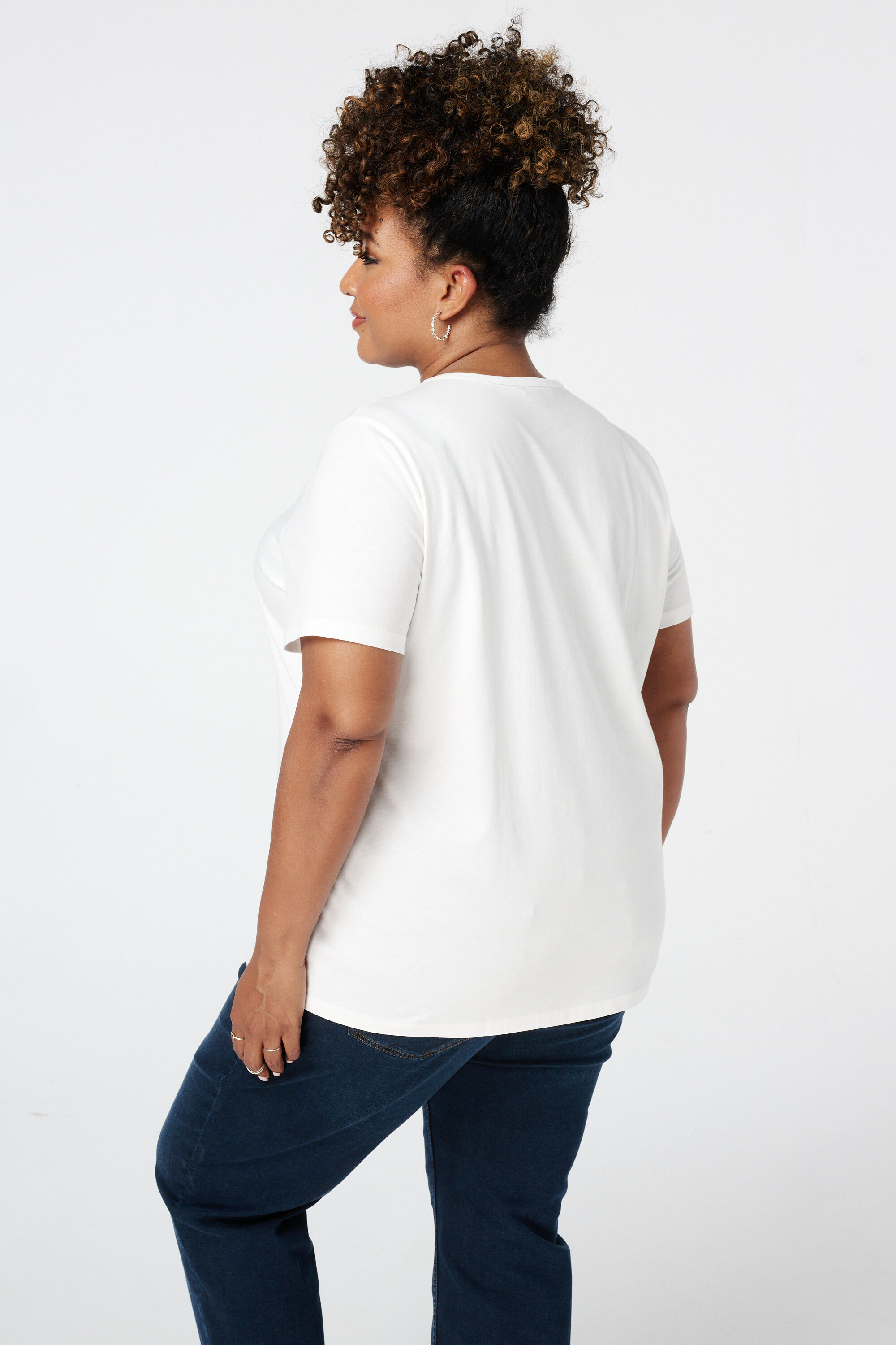 T-shirt met borduursel image number 3