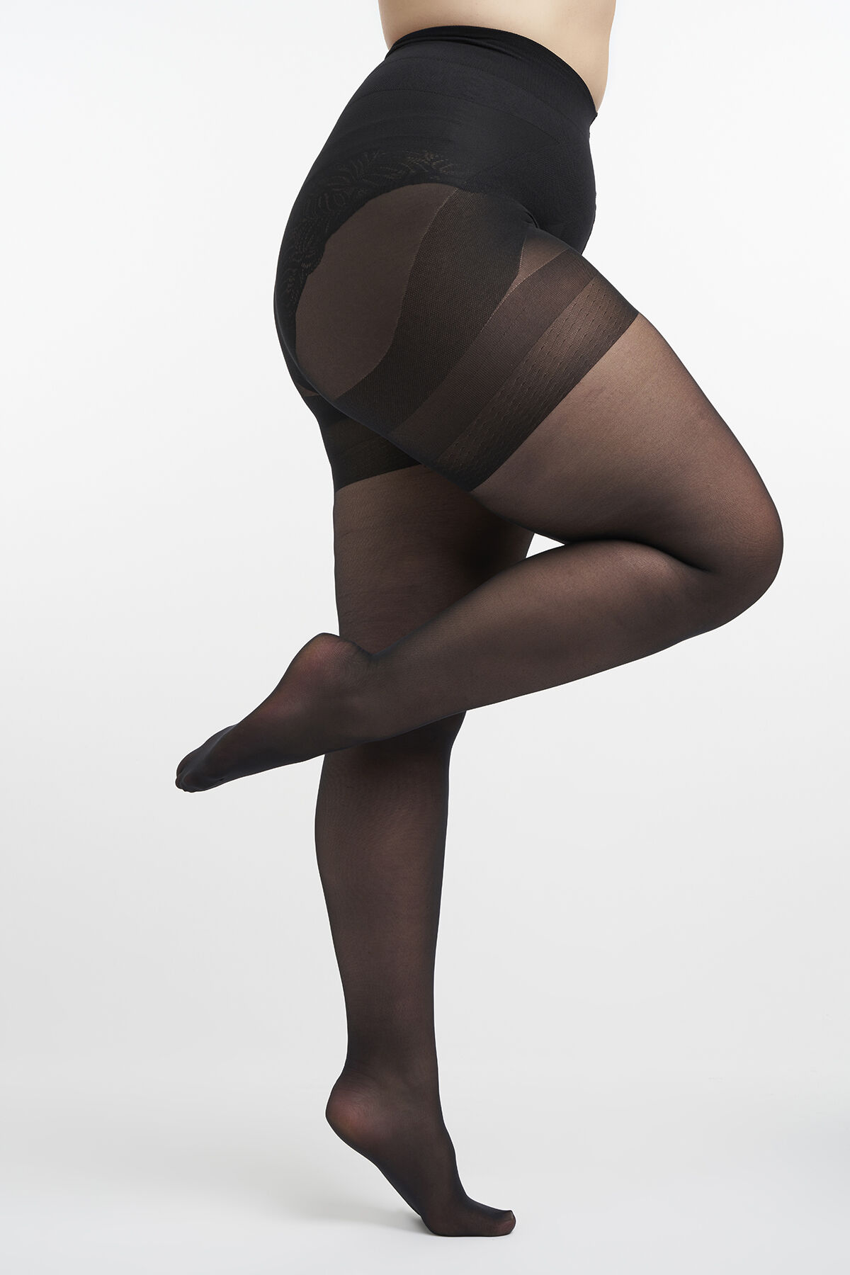 Shaping panty 40 denier image number 2