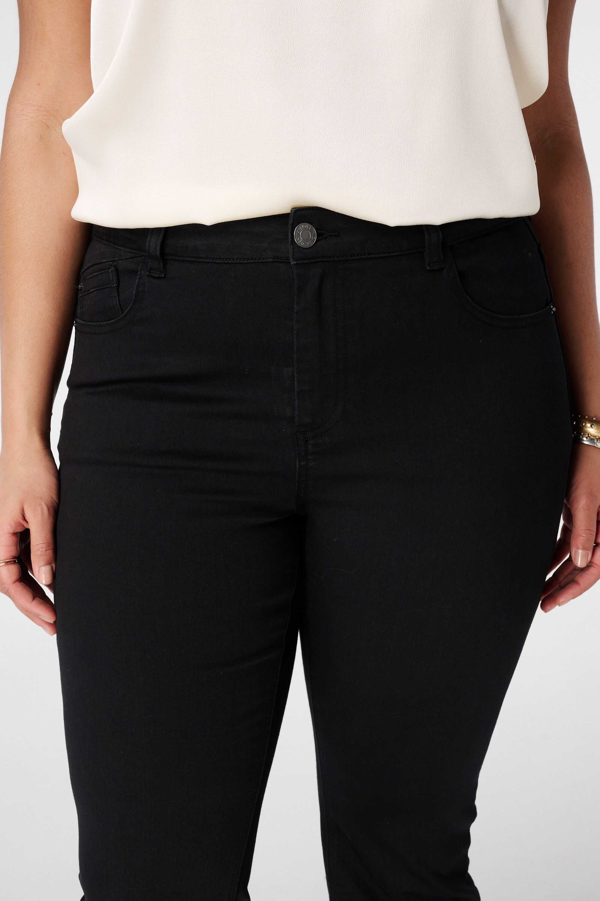 Slim leg jeans IRIS image number 4