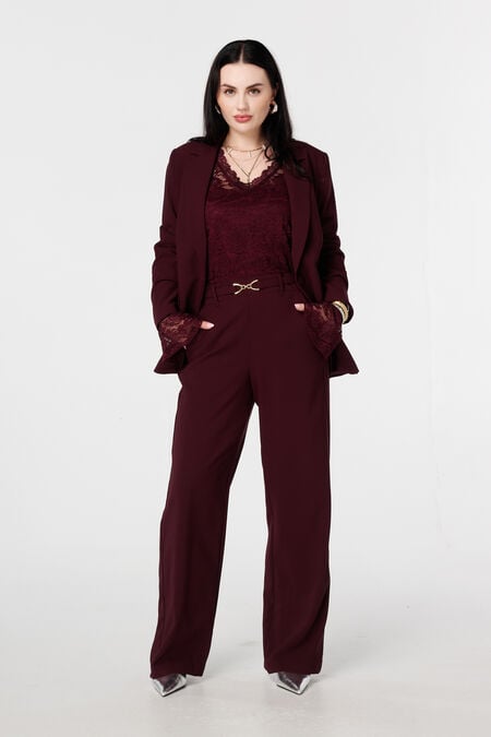 Pantalon met gouden gesp Pantalon met gouden gesp