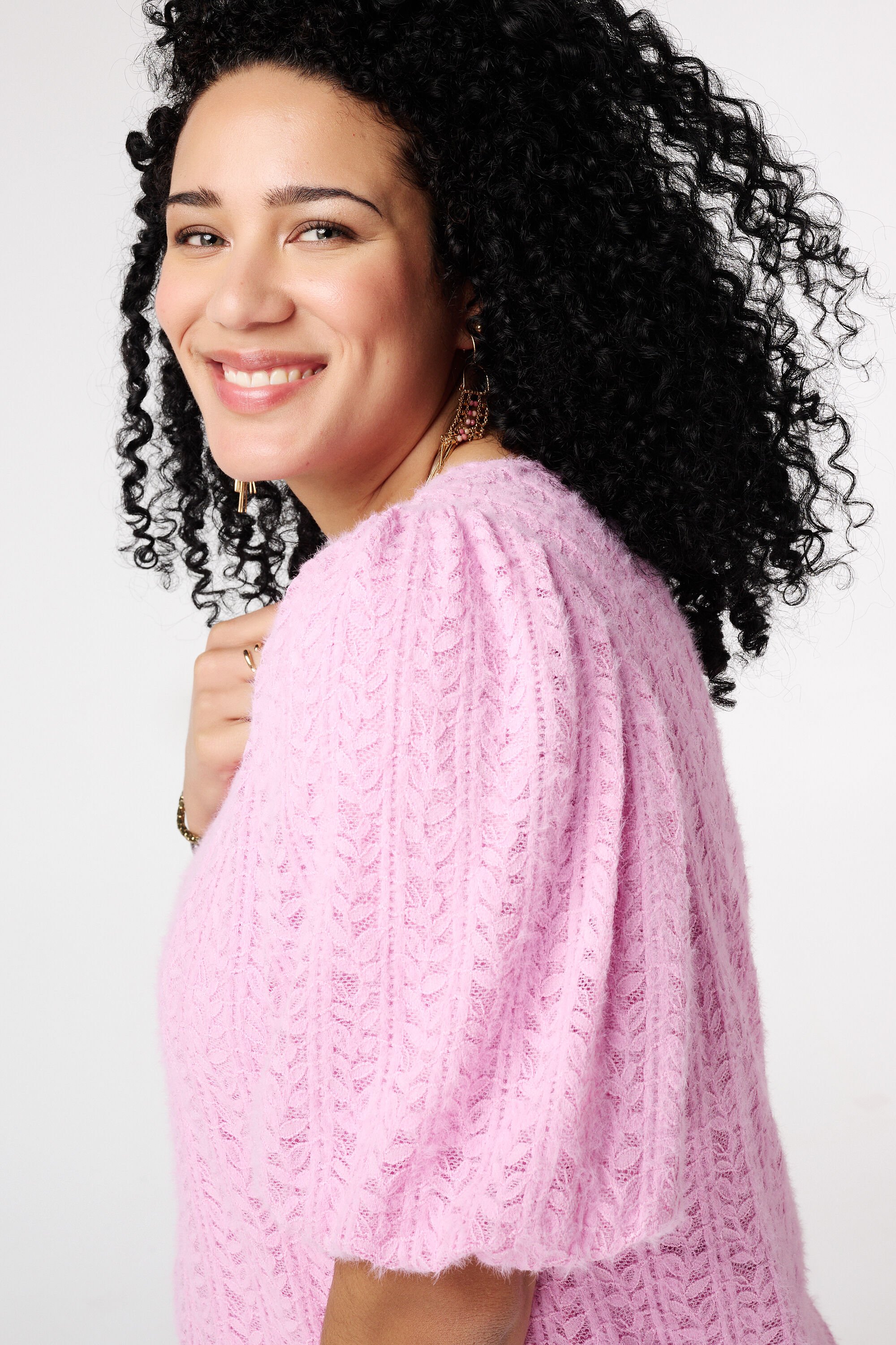 Kanten top met pofmouwen image number 4