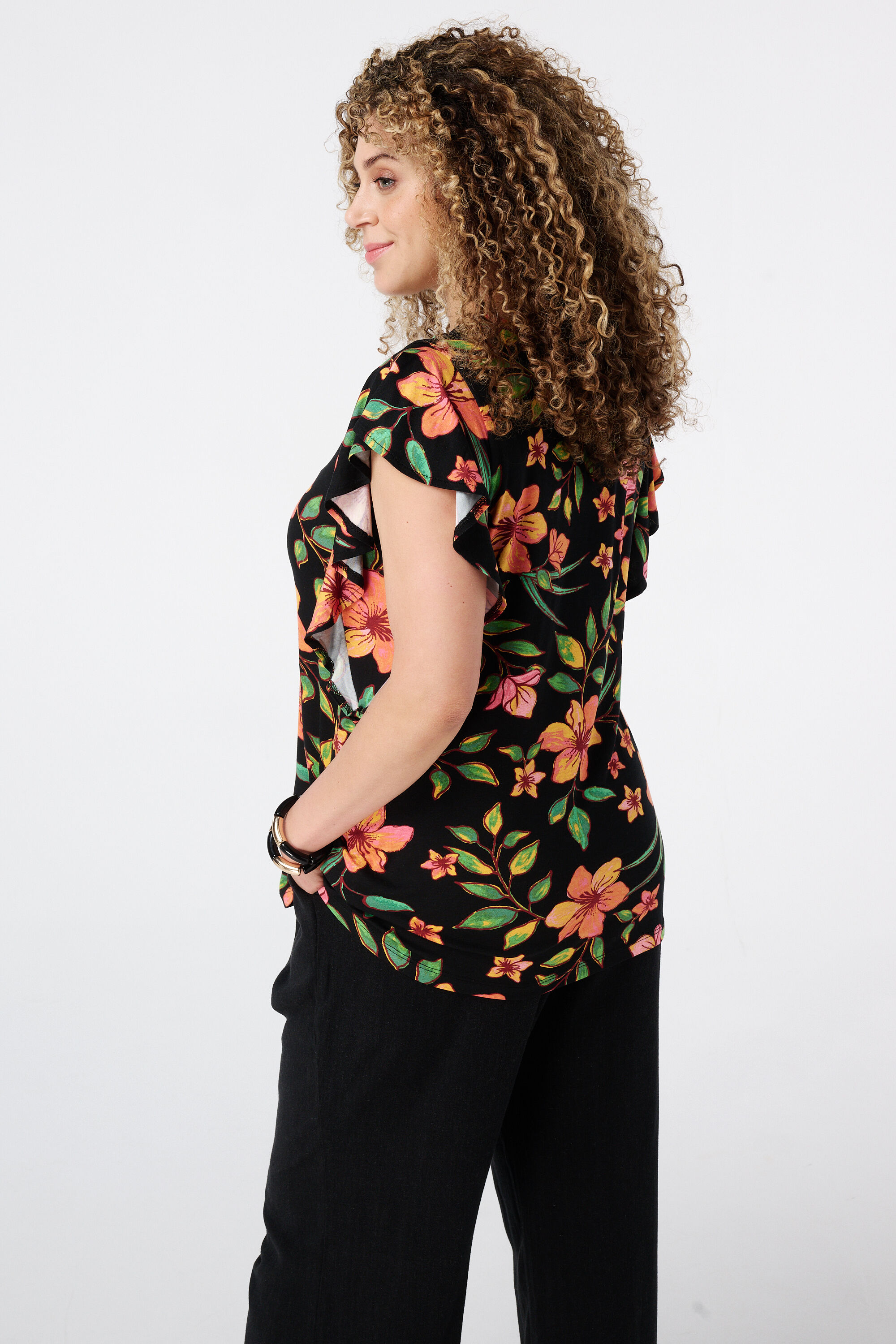 Top met speelse kapmouwen image number 3