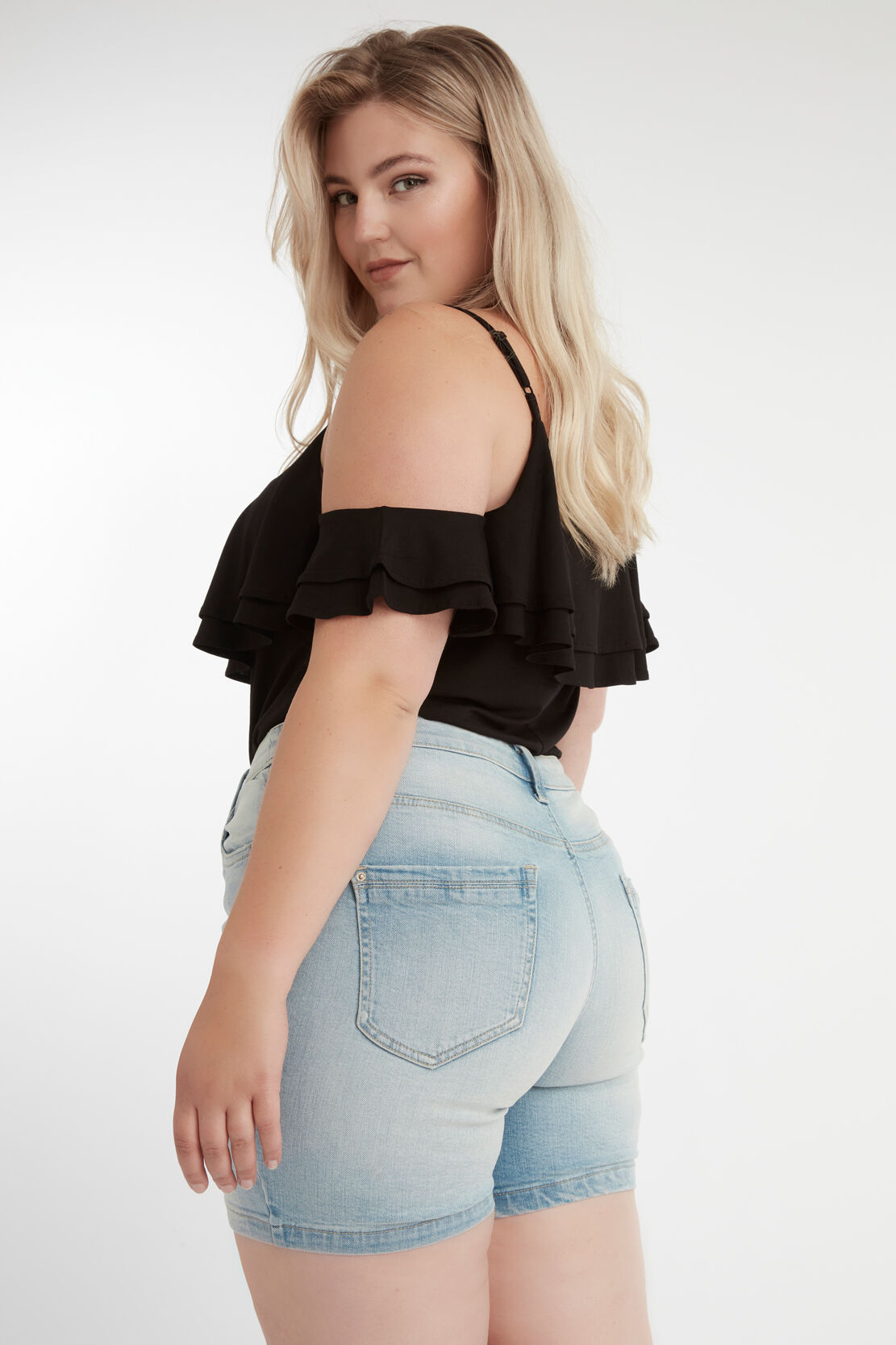 Denim short image number 3