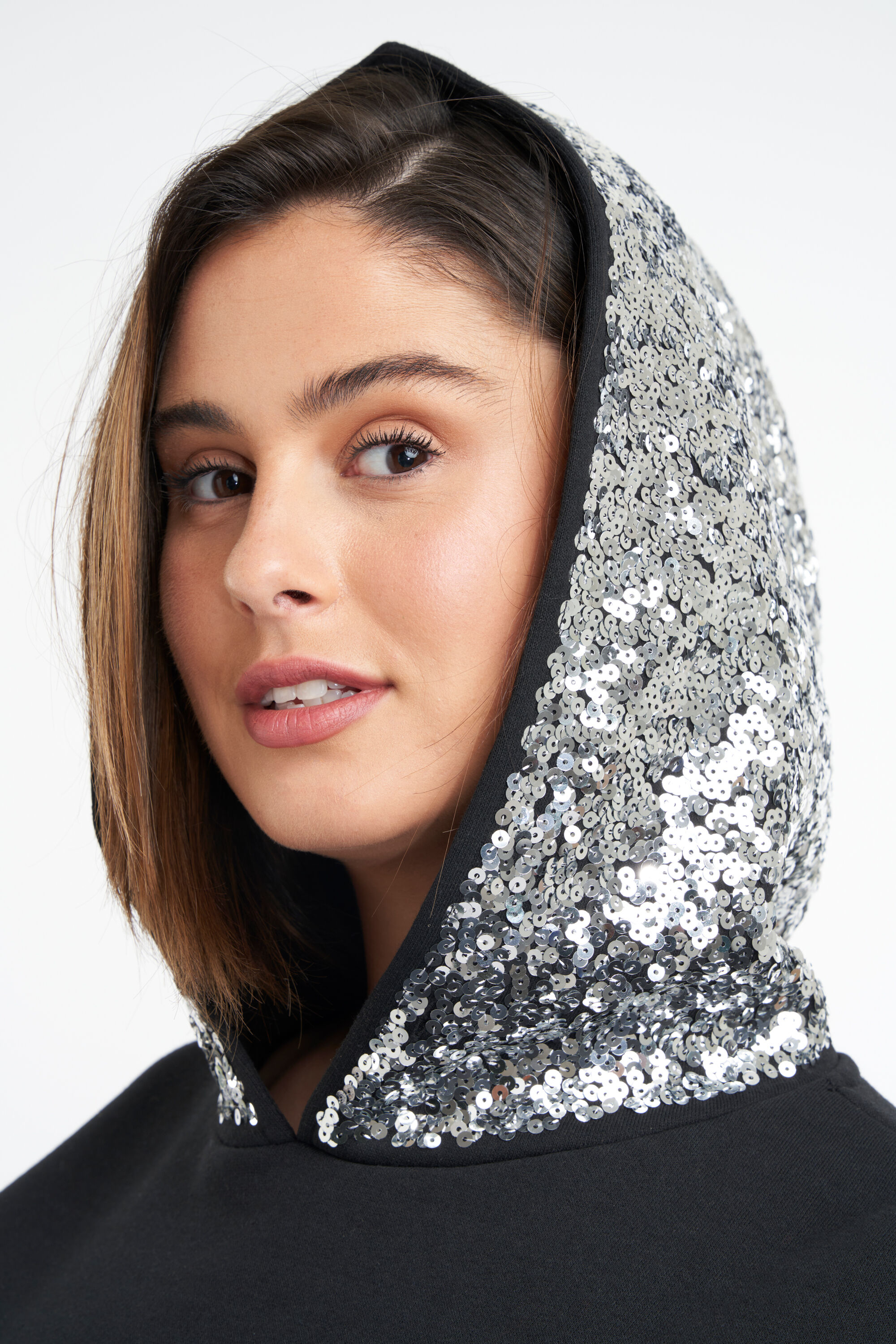 Sweater jurk met pailletten image number 4