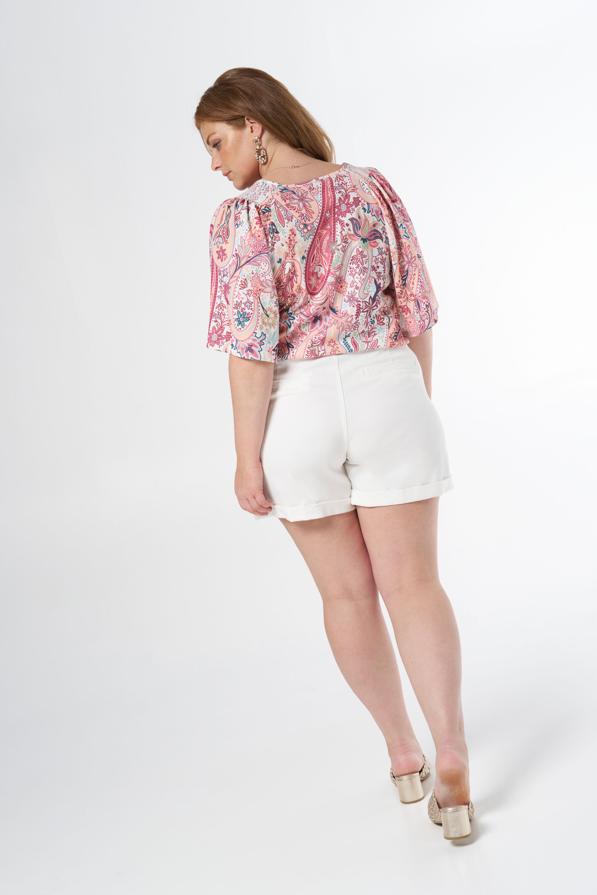 Short met ceintuur image number 3