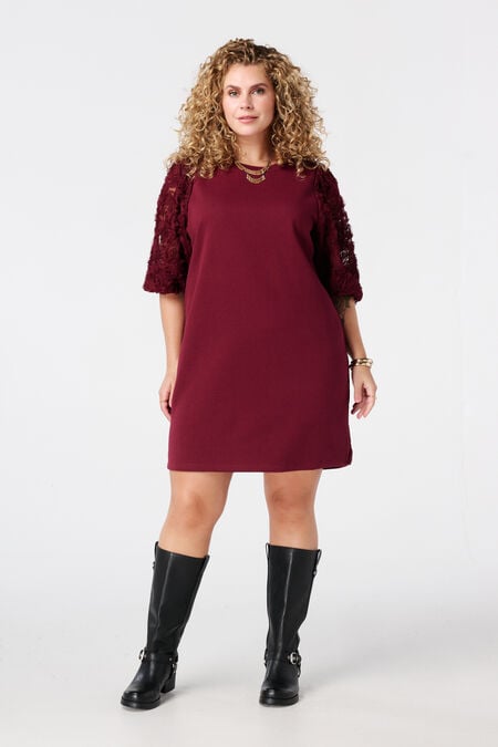 Sweater dress met doorschijnende mouwen en opdruk Sweater dress met doorschijnende mouwen en opdruk