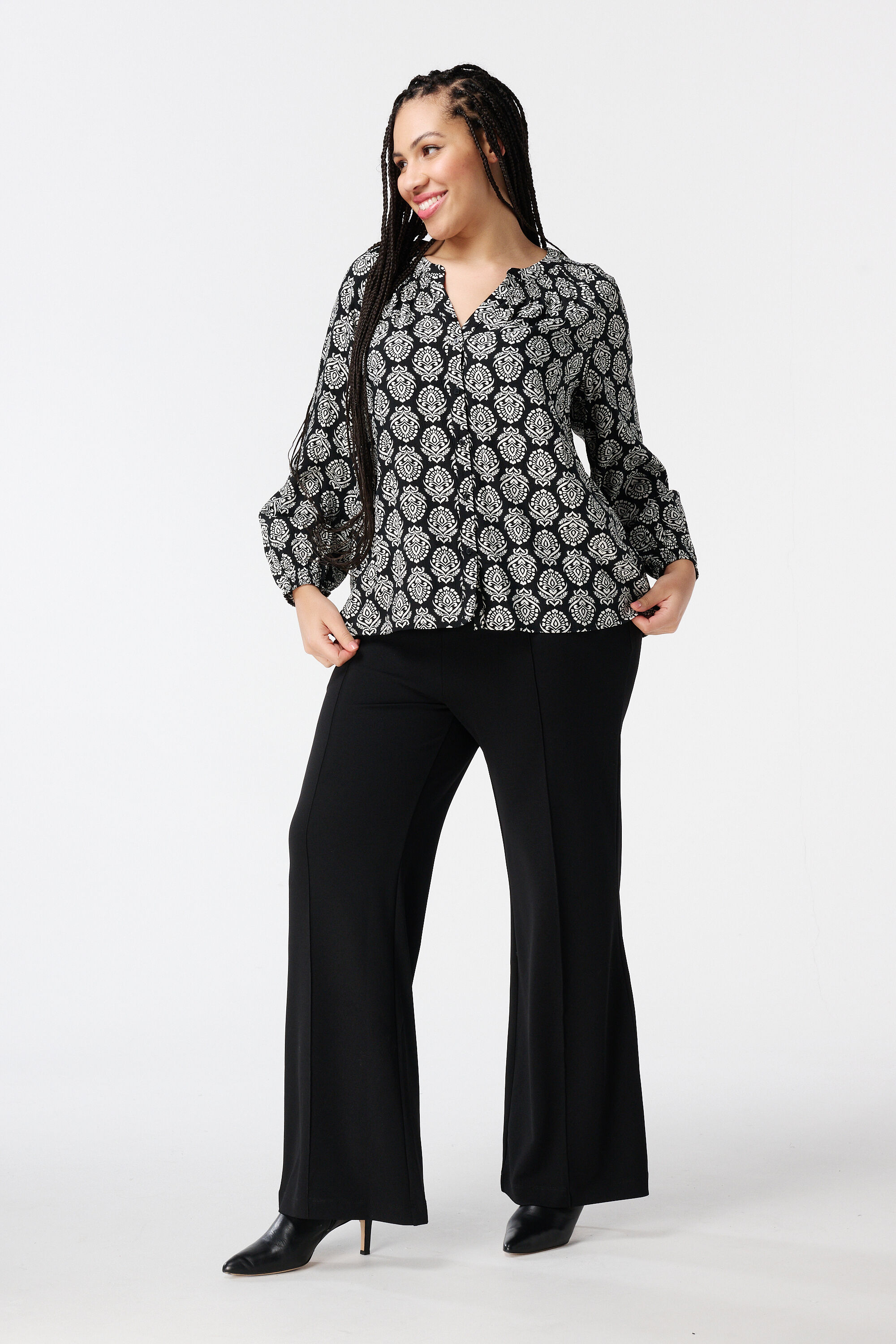 Blouse met smock en print image number 5