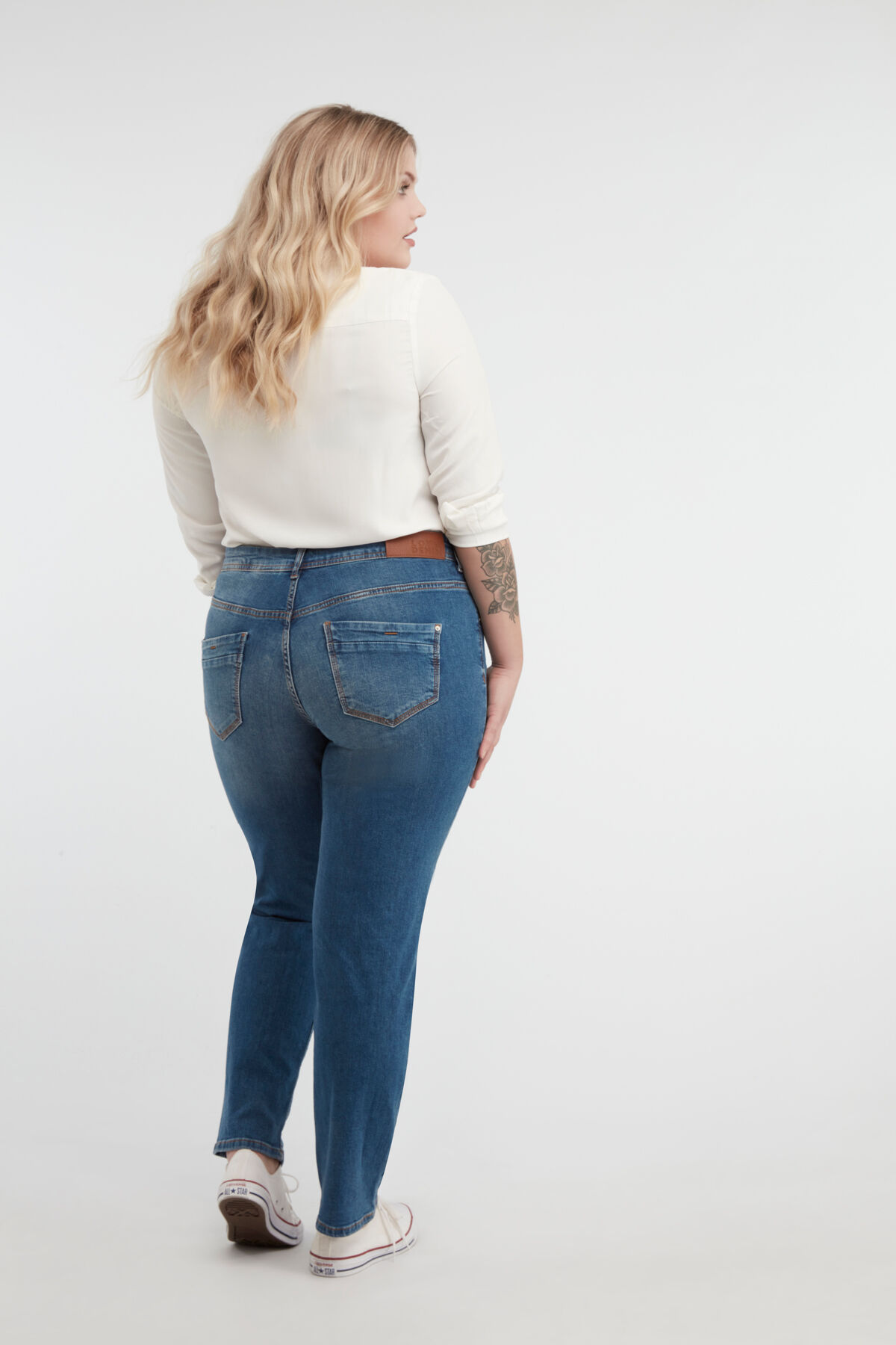 Loose leg jeans ROSE image number 6