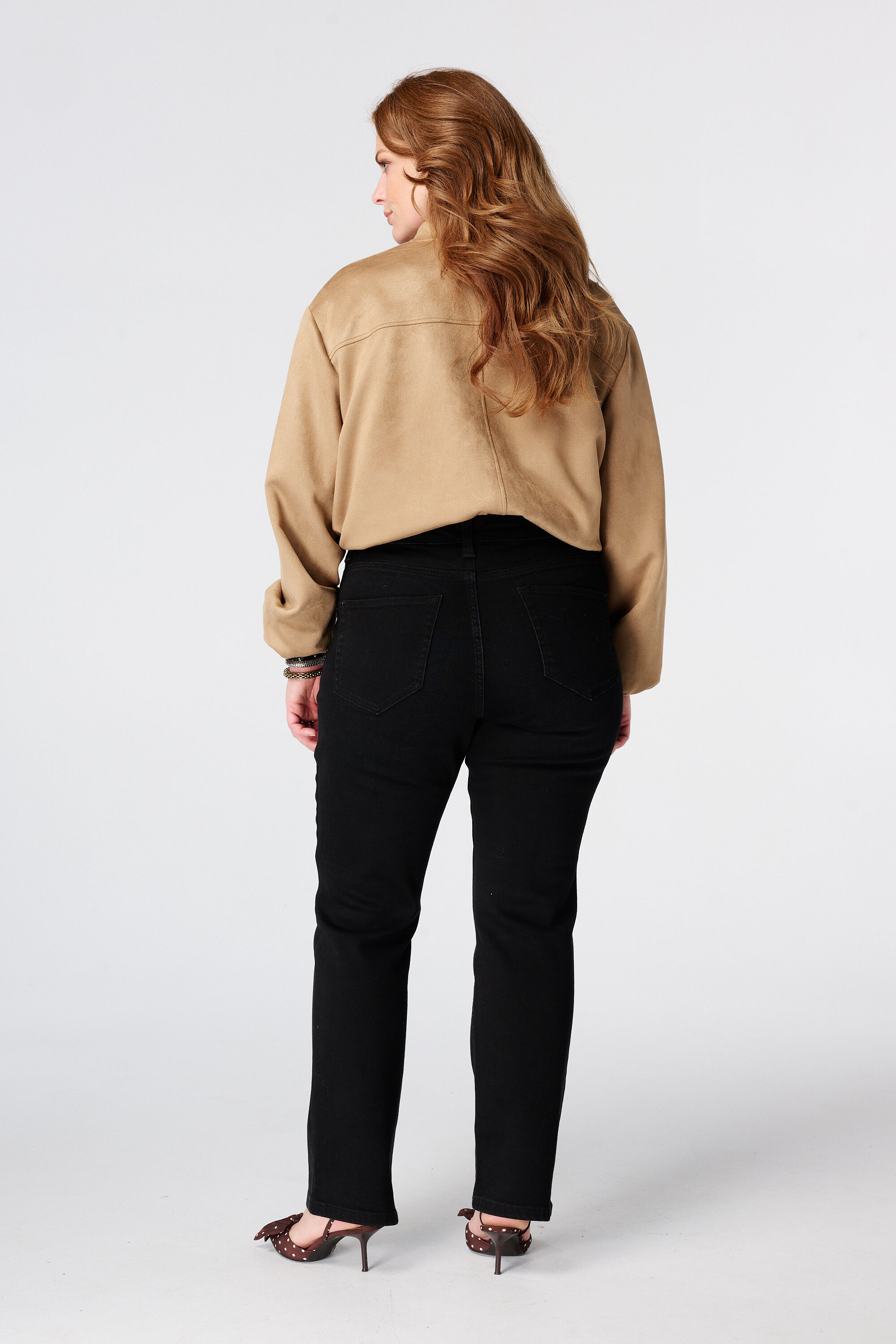 Straight leg jeans image number 3