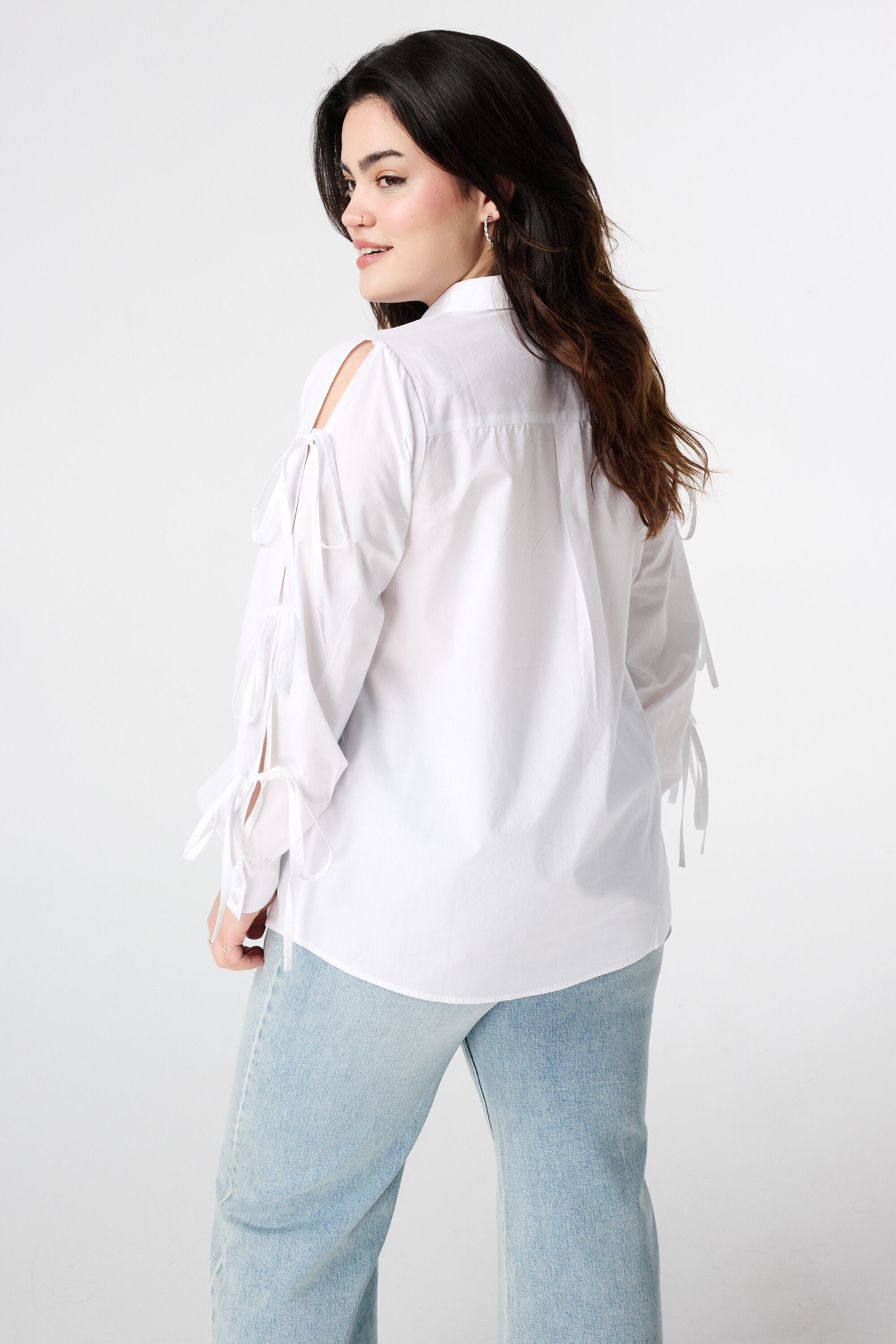 Overhemdblouse met strik details image number 3