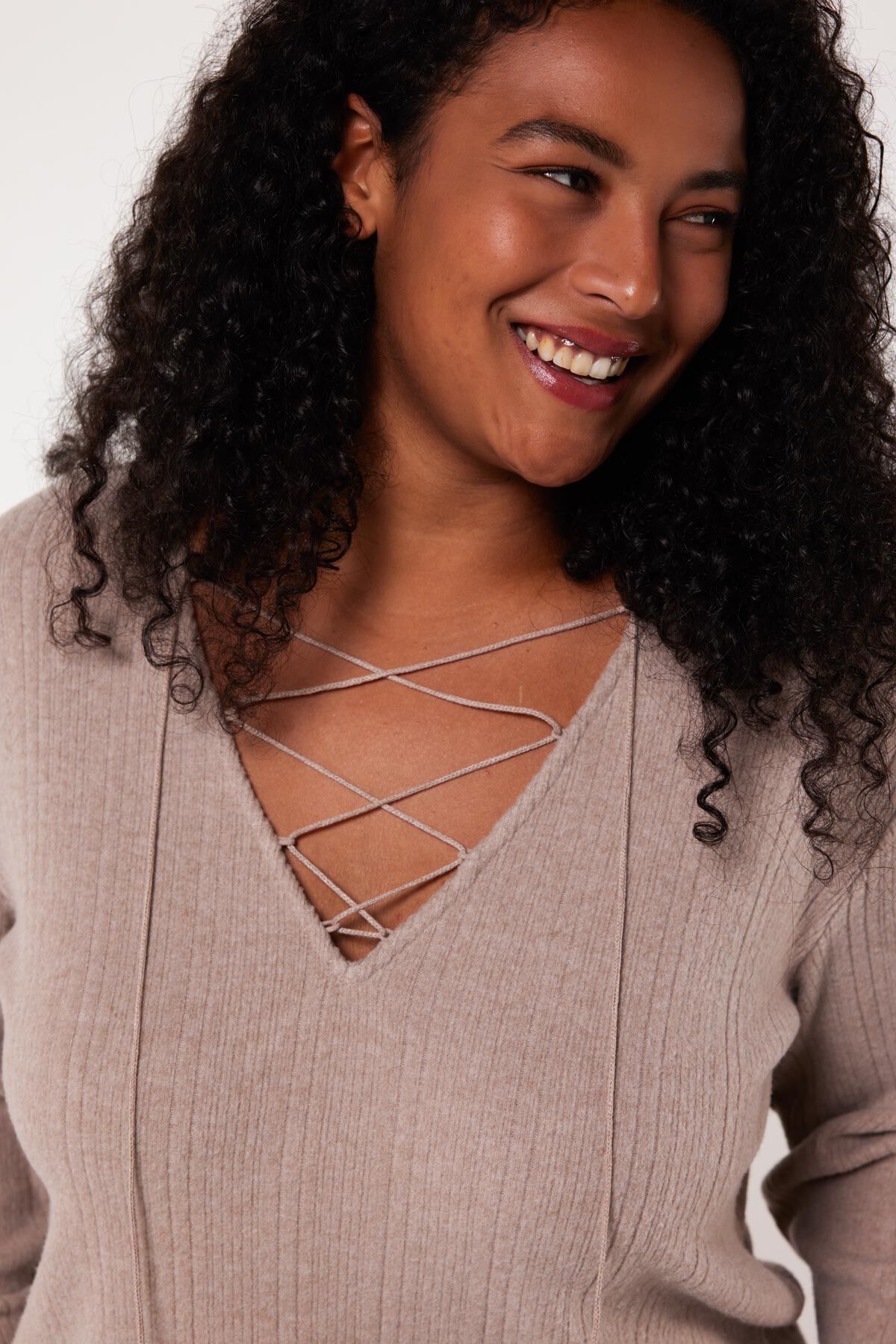 Rechtvallende top met v-hals image number 4