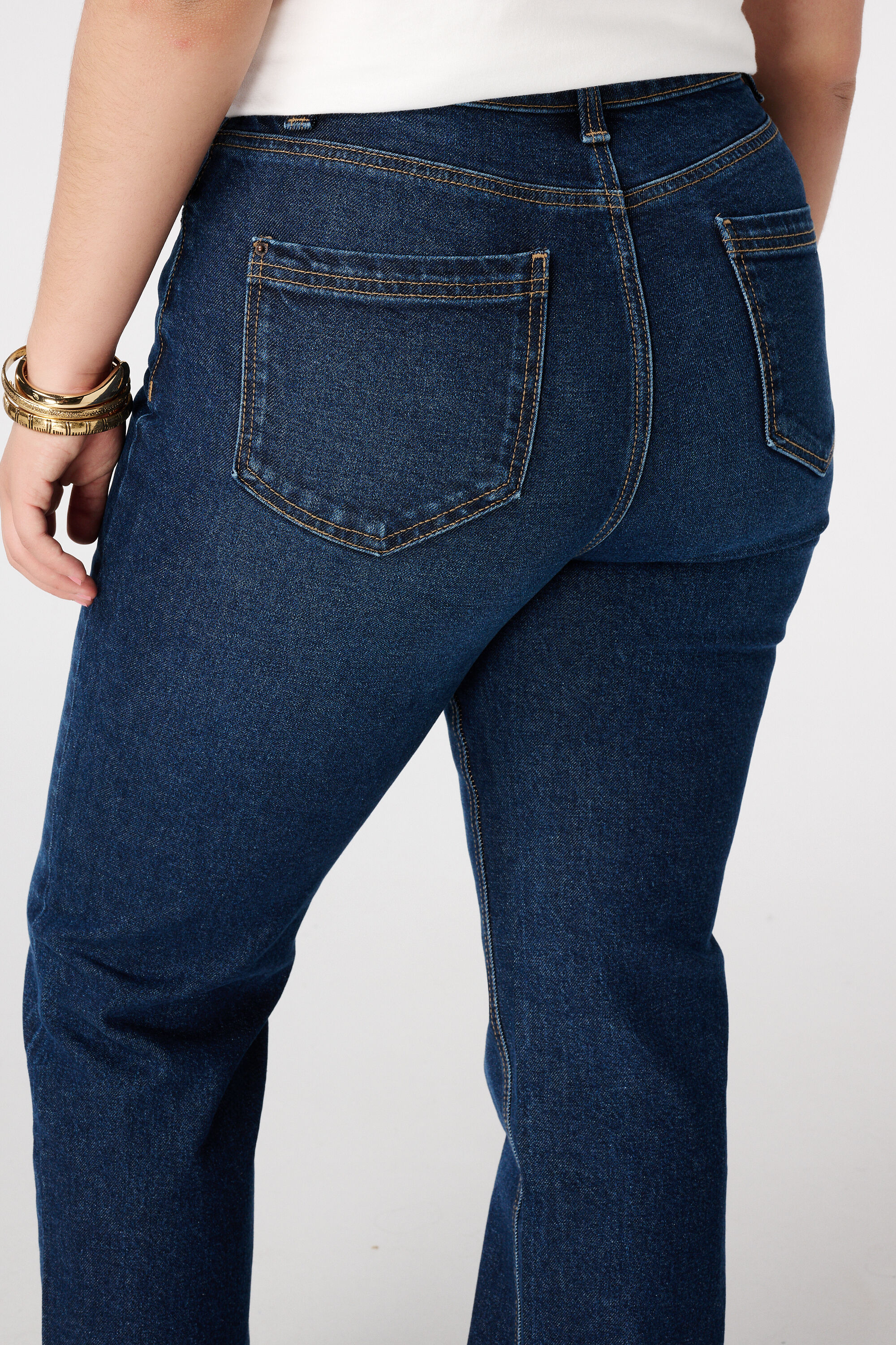 Straight leg jeans met mid waist image number 4