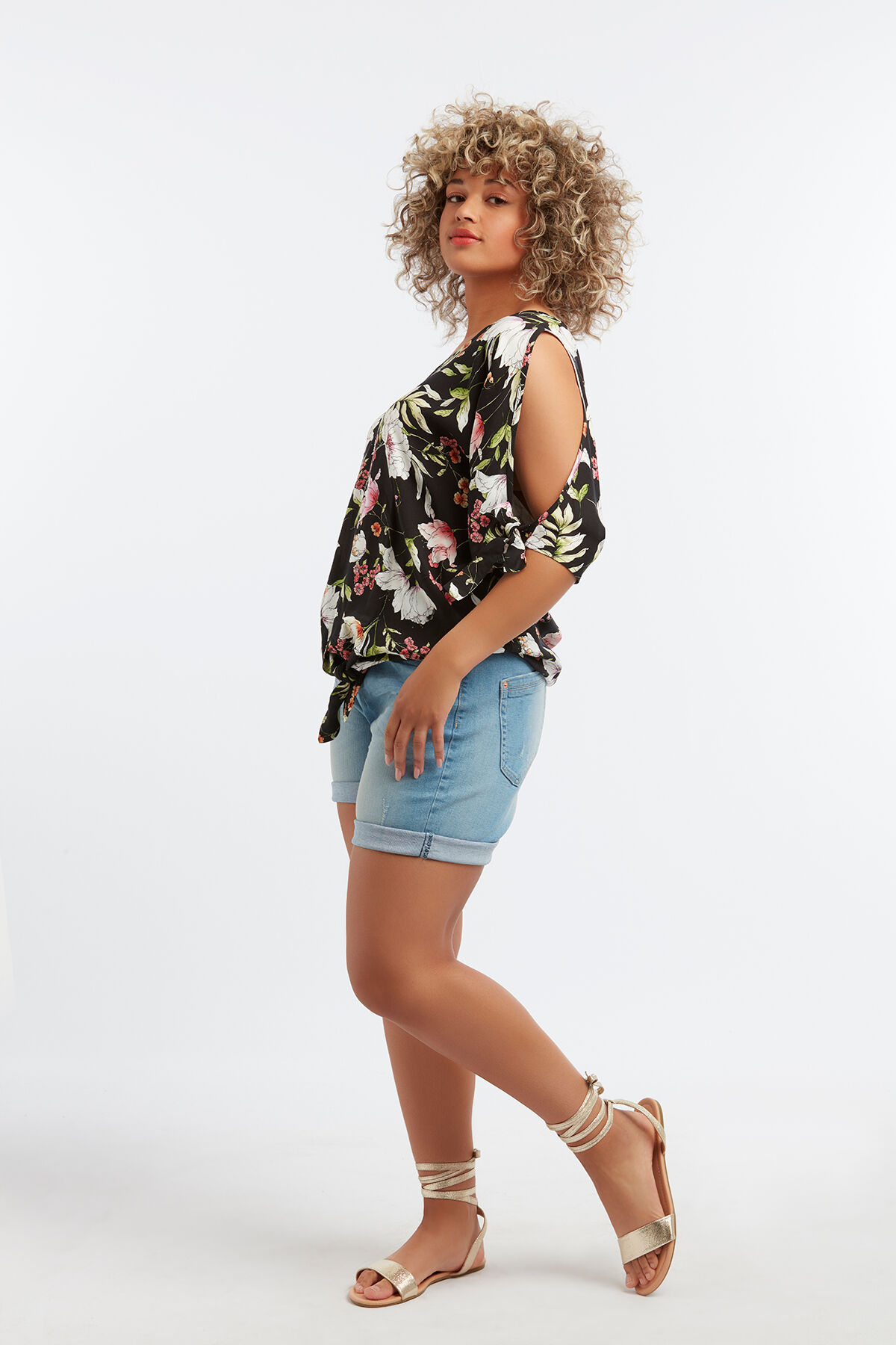 Blouse met knoopdetail image number 5