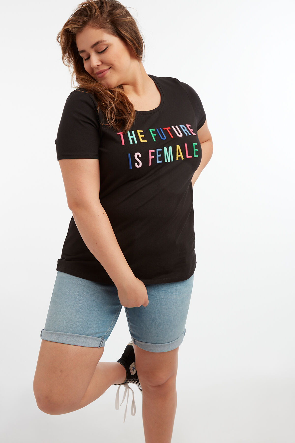 T-shirt met embroidery image number 3