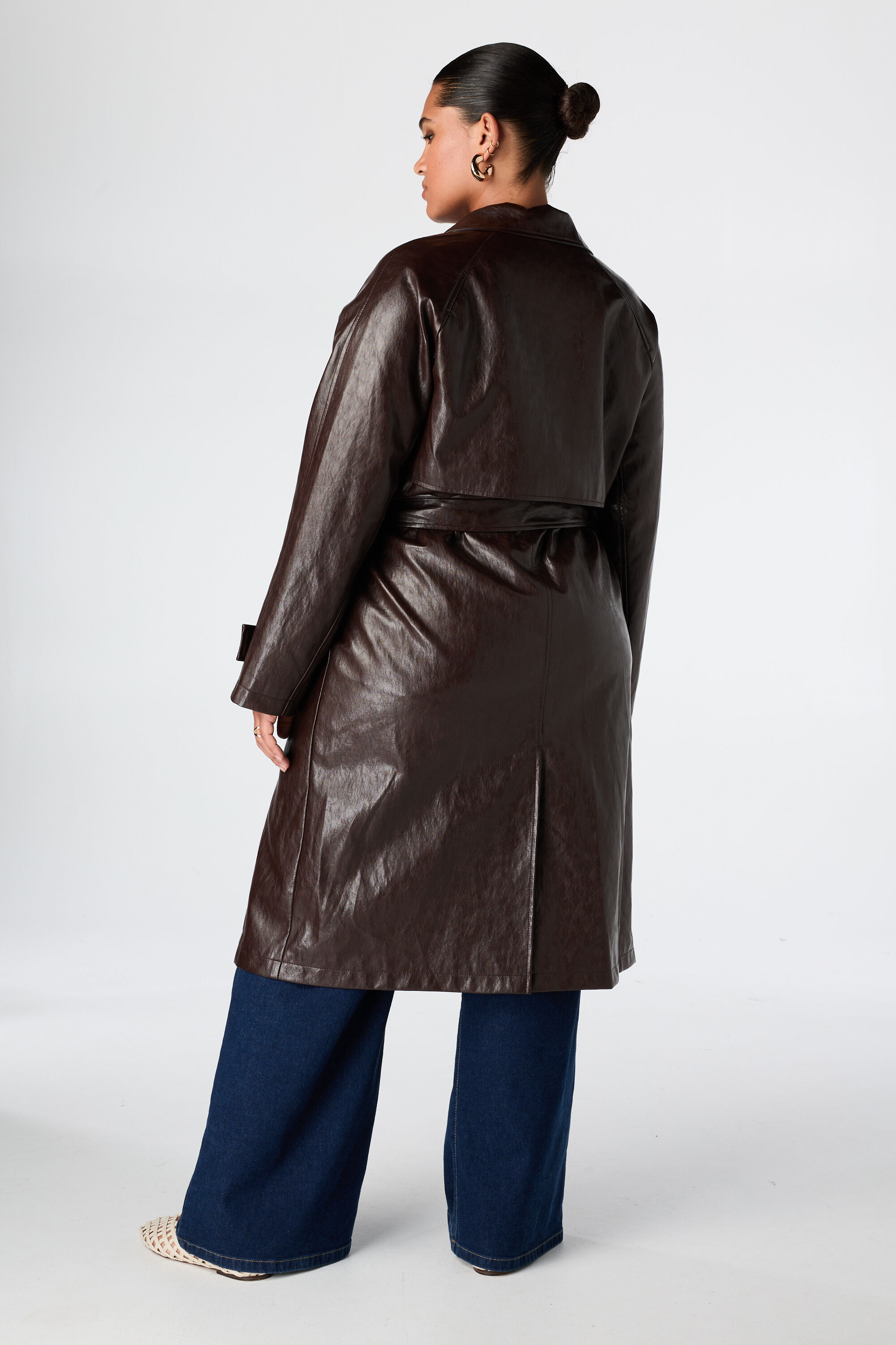 Double breasted trenchcoat image number 3