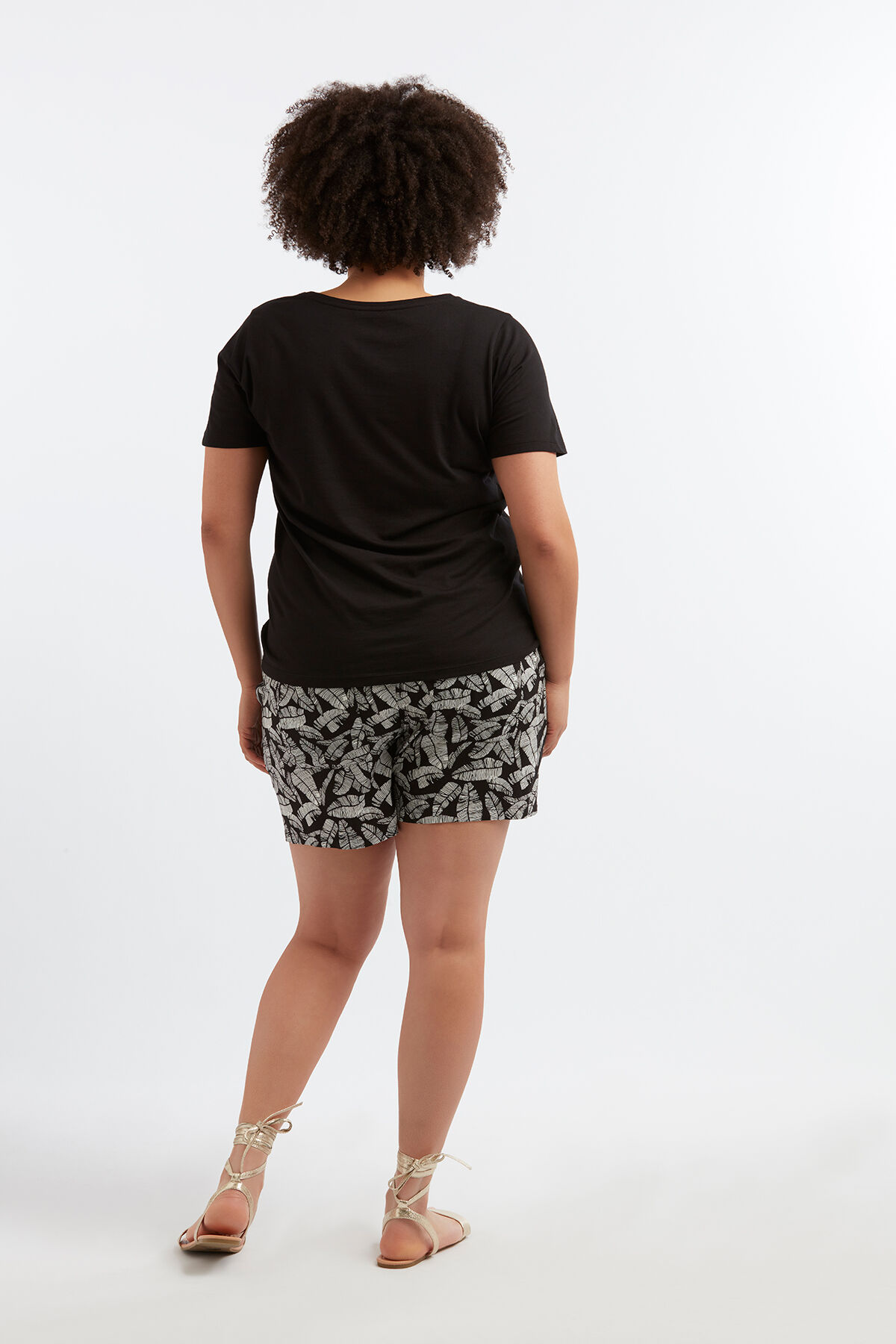 Viscose short met bloemprint image number 4