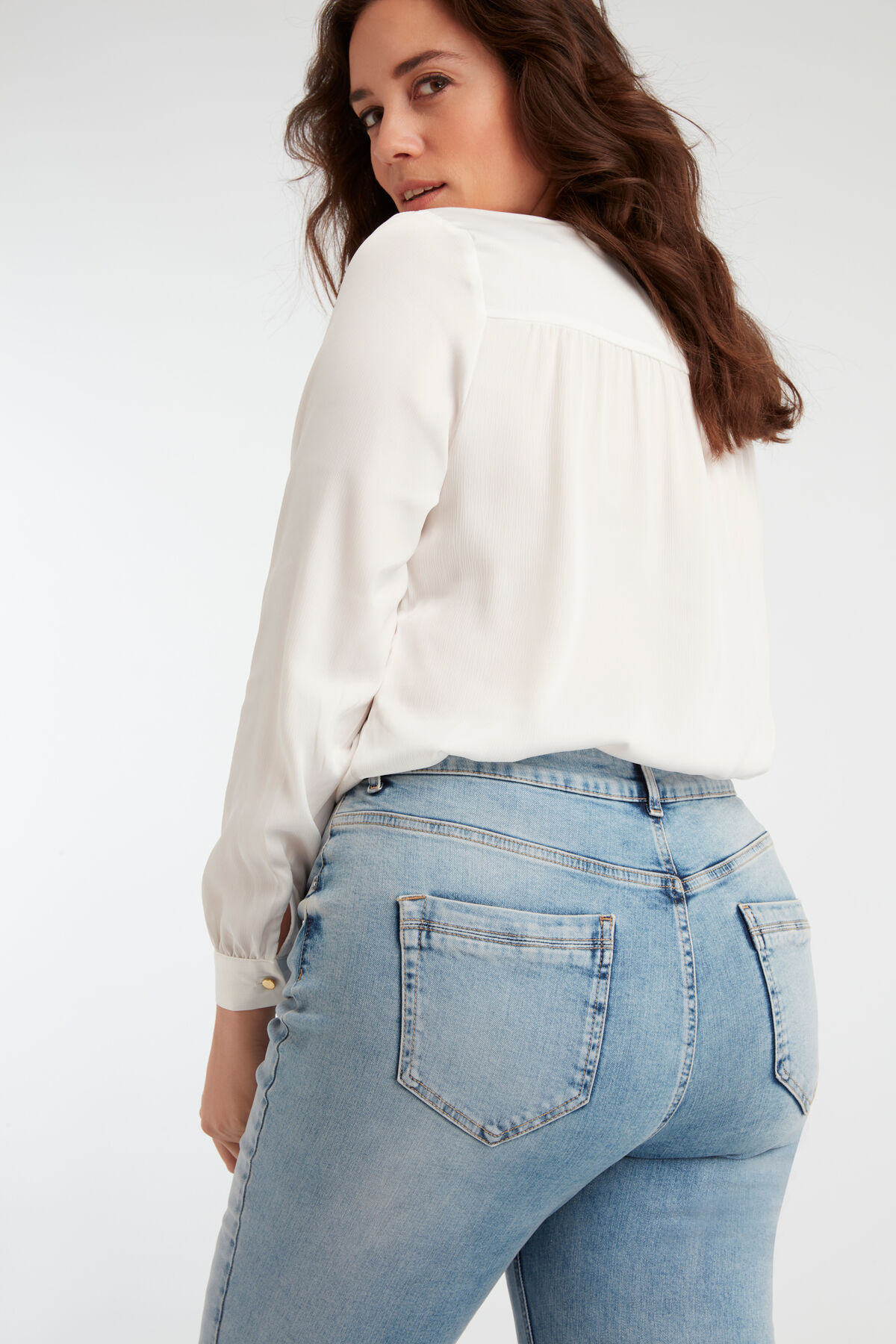 Slim leg jeans IRIS image number 3