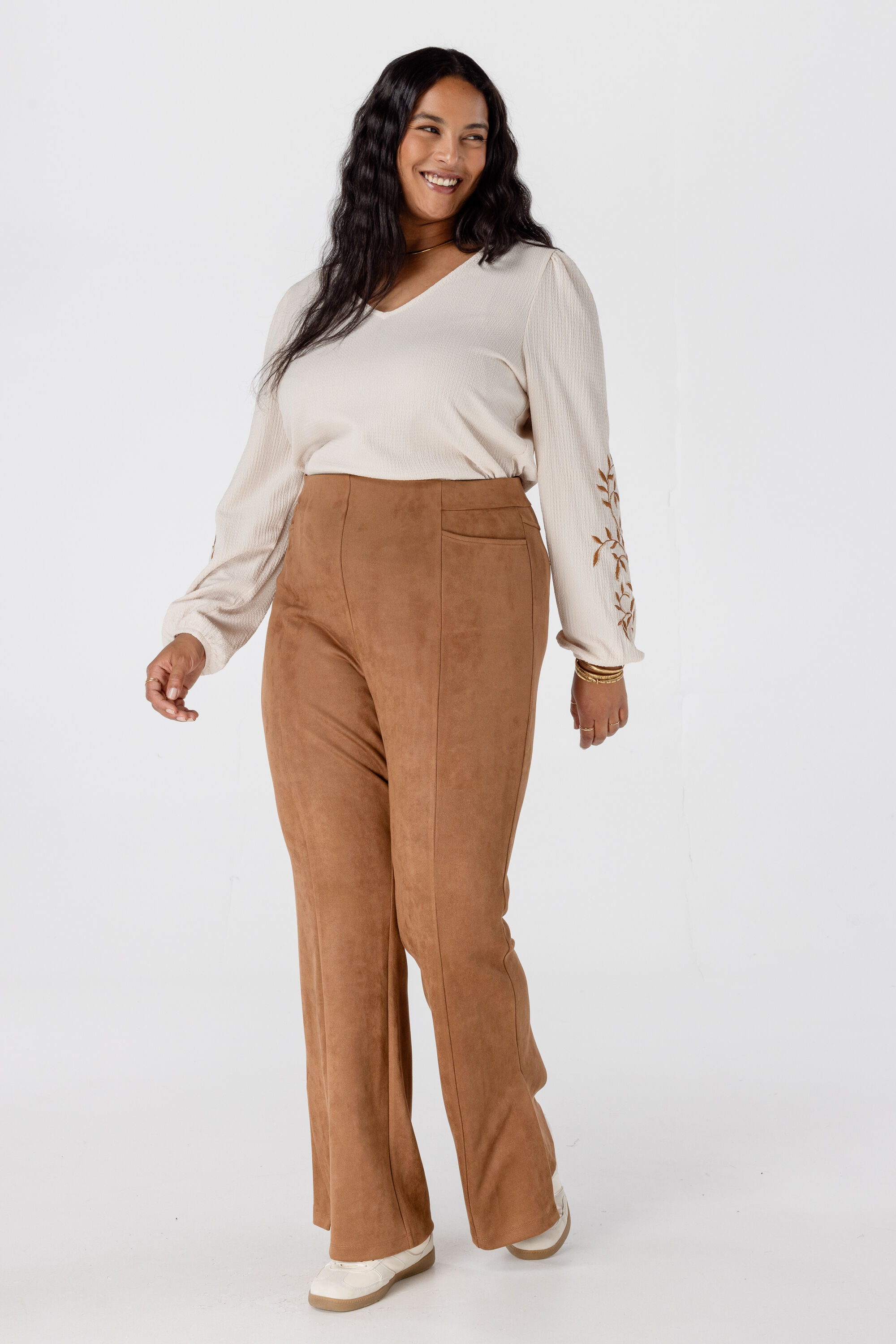 Flared tregging in su&egrave;de look image number 6