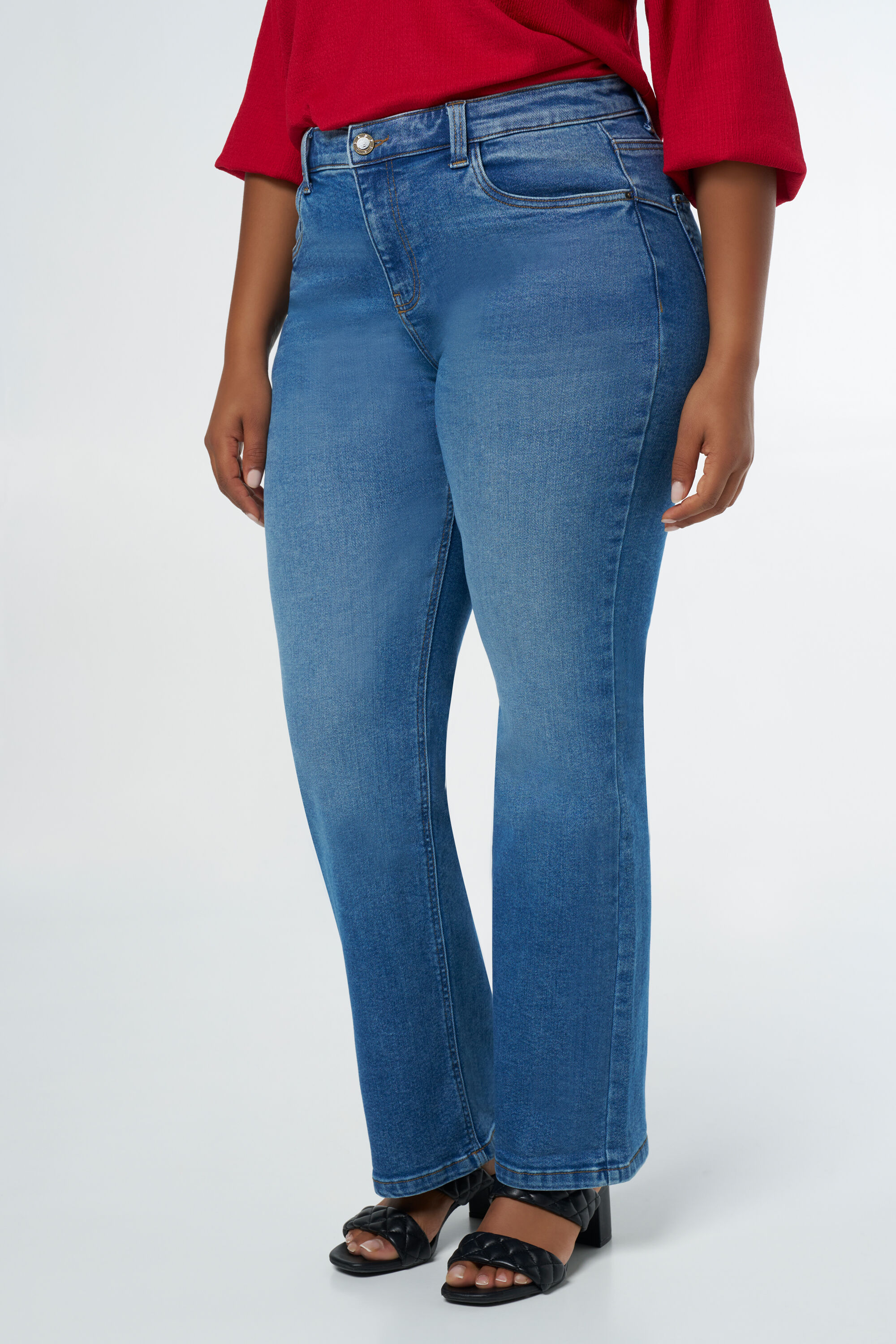 Straight leg jeans image number 5