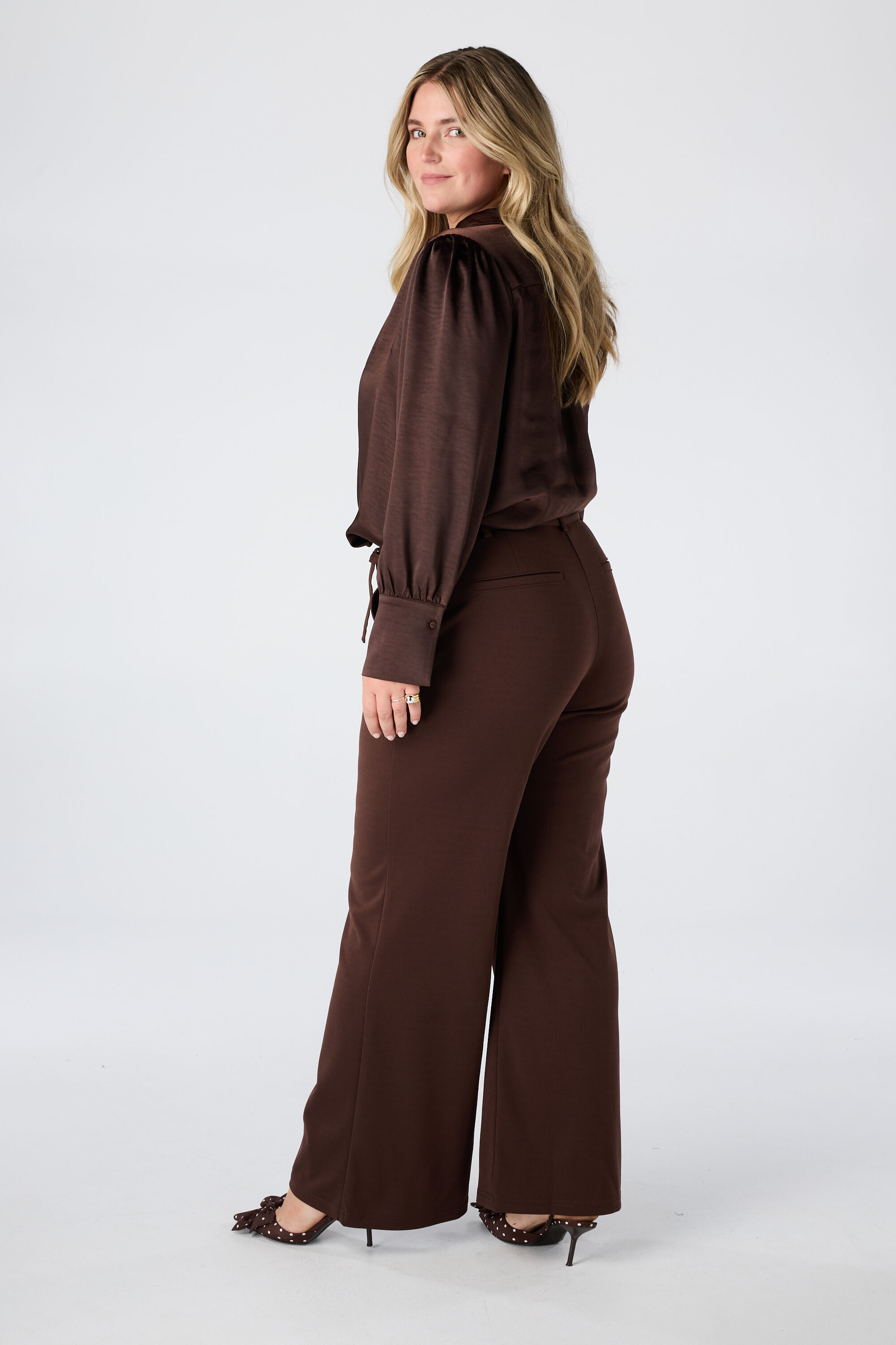 Rechte pantalon met ceintuur image number 3