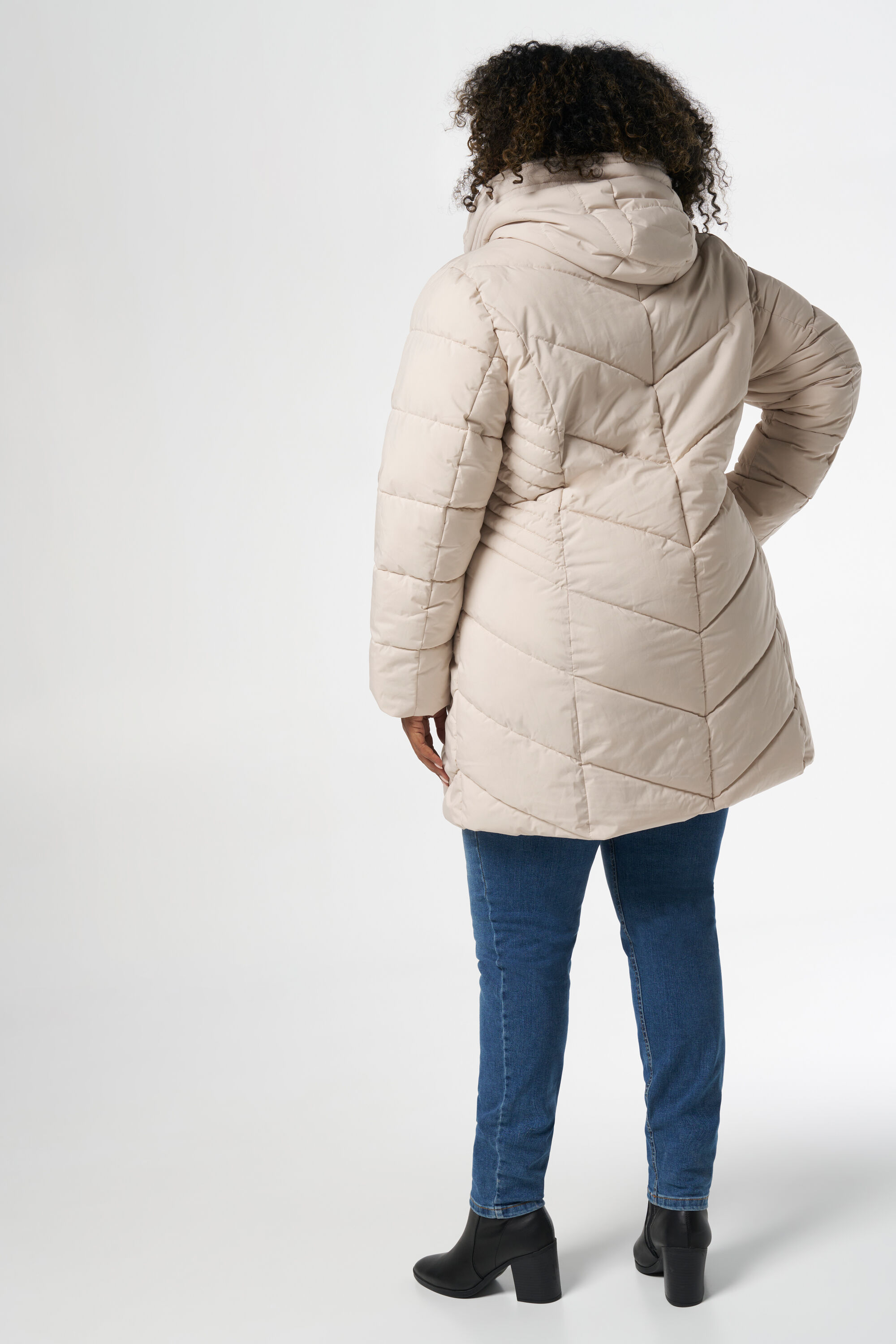 Gewatteerde jas met stiksels image number 3