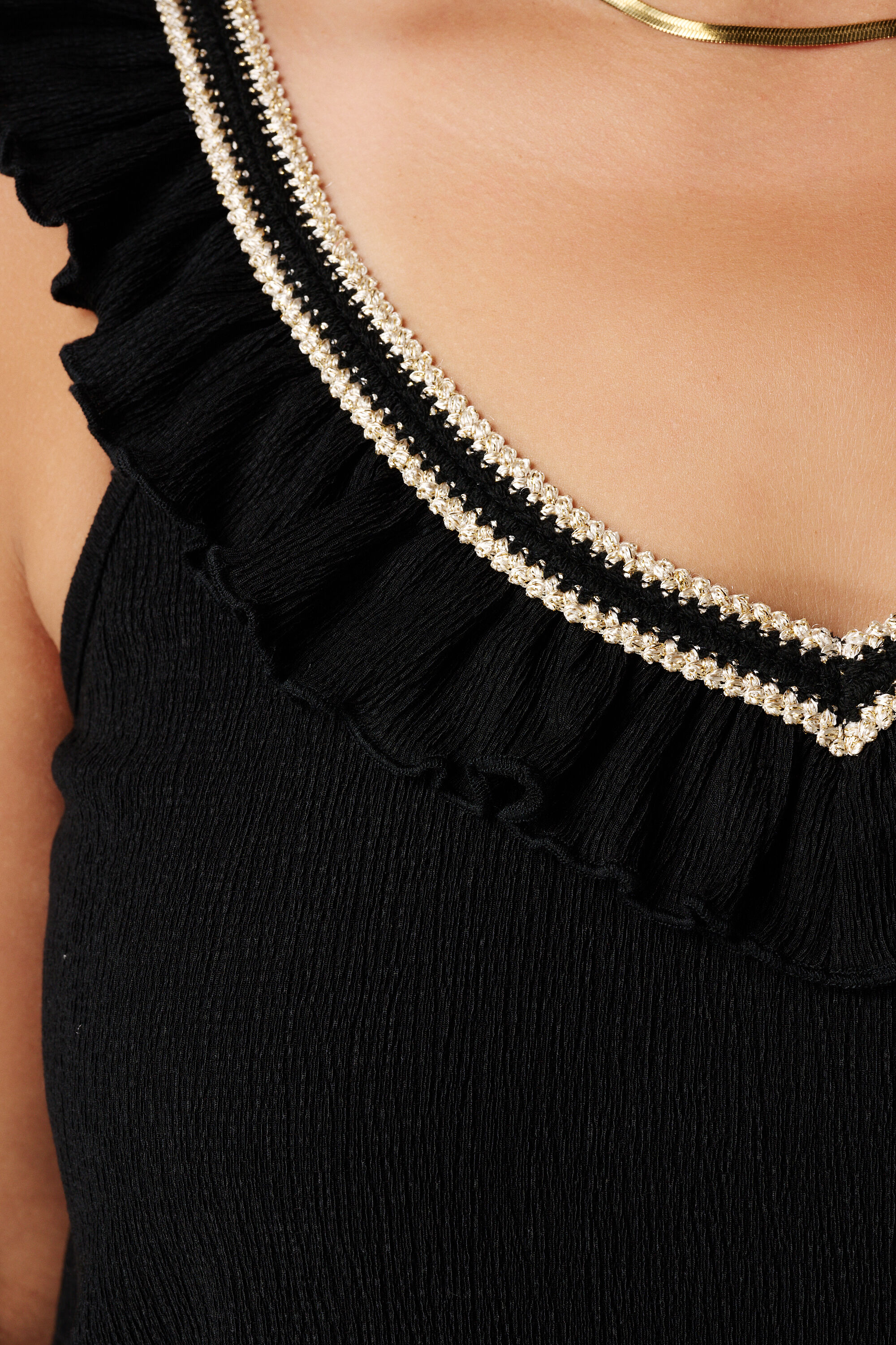 Top met ruffle details image number 6