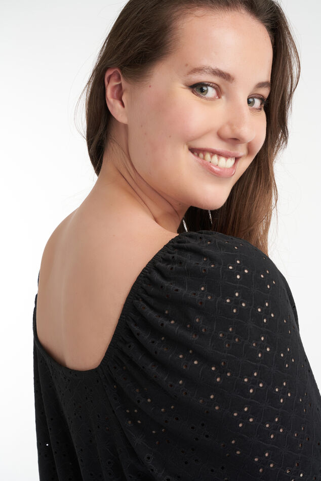 Broderie top met pofmouwen image number 4