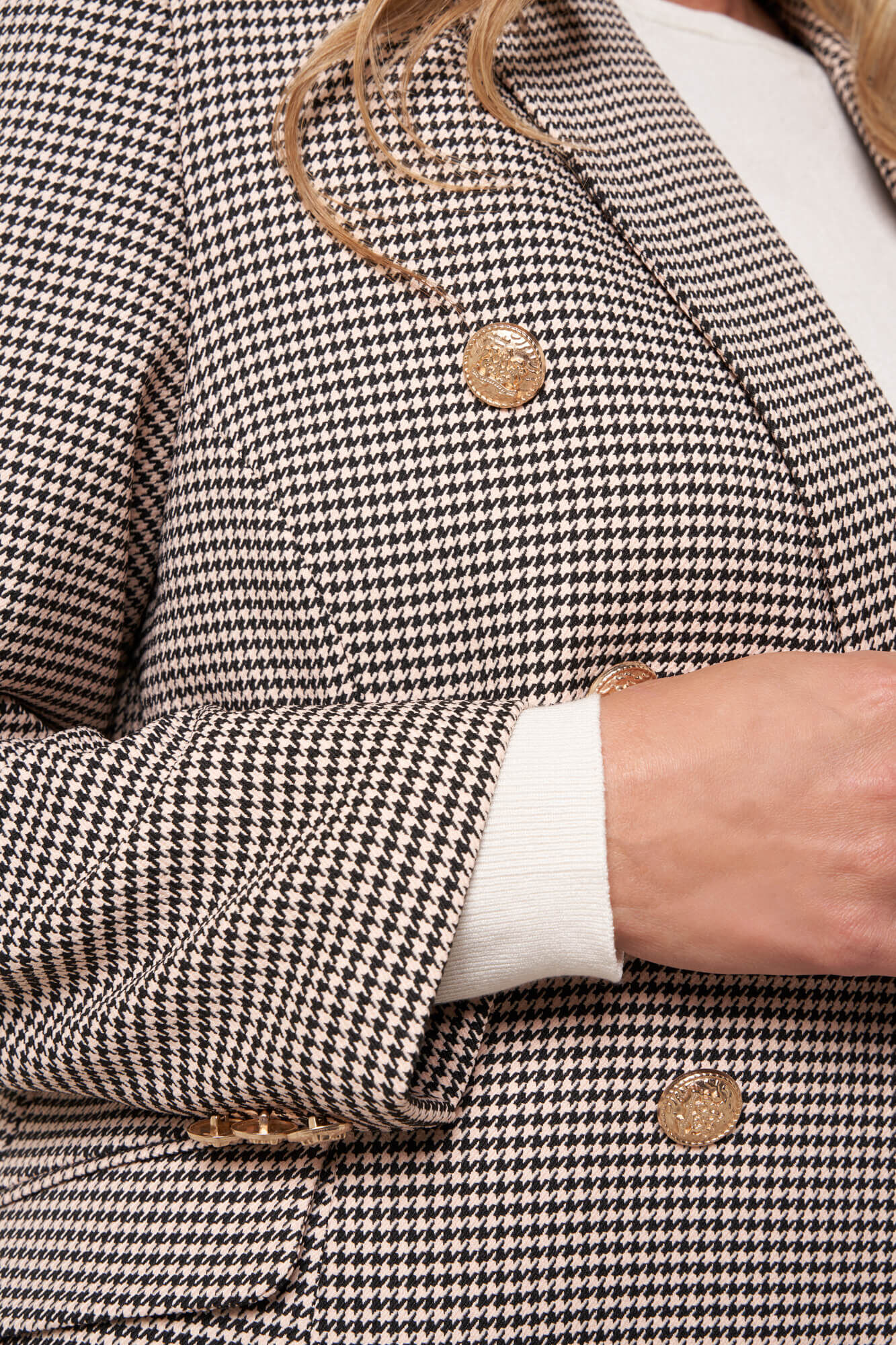 Blazer image number 5