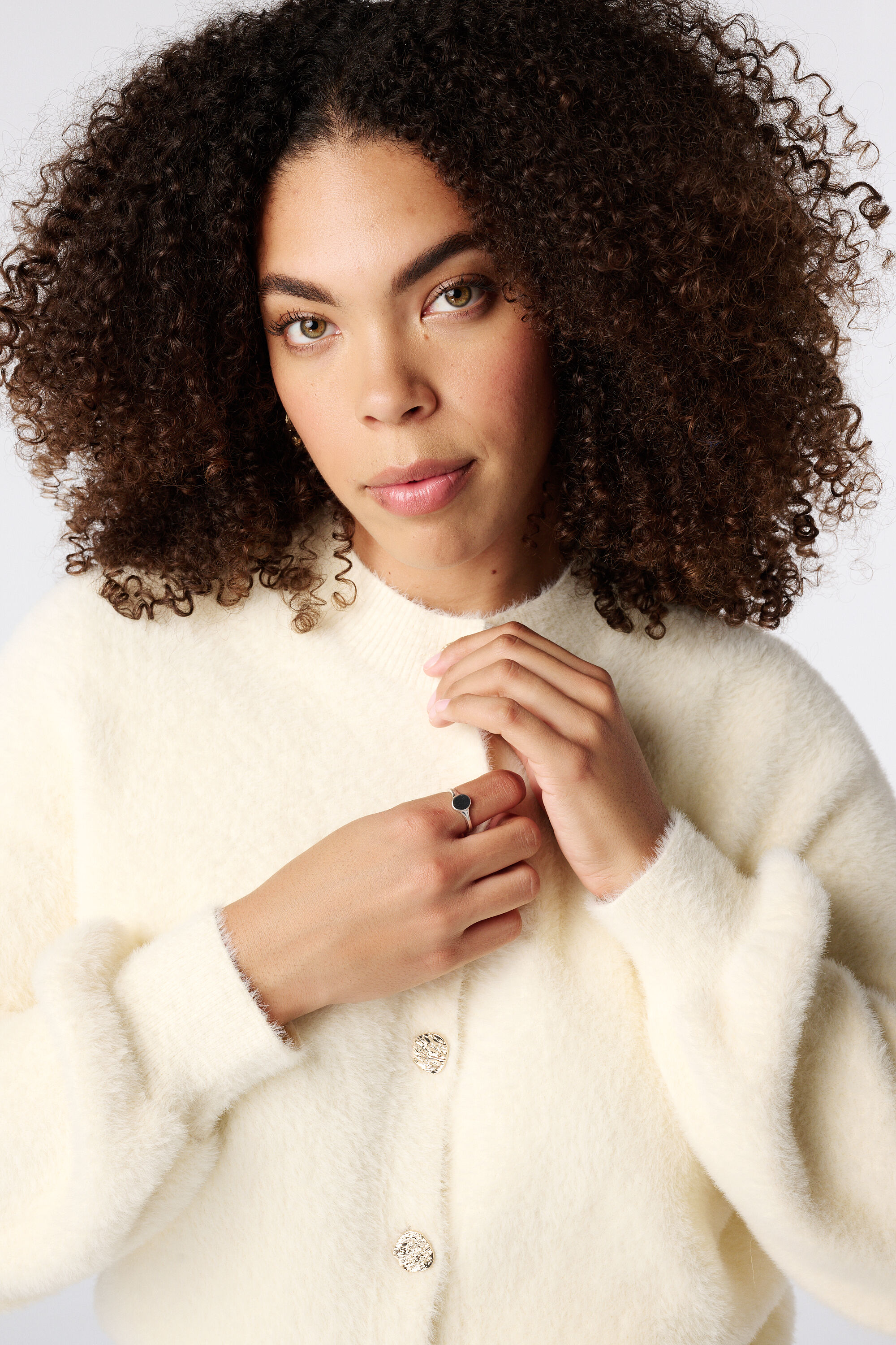 Fuzzy vest met knoopsluiting image number 4