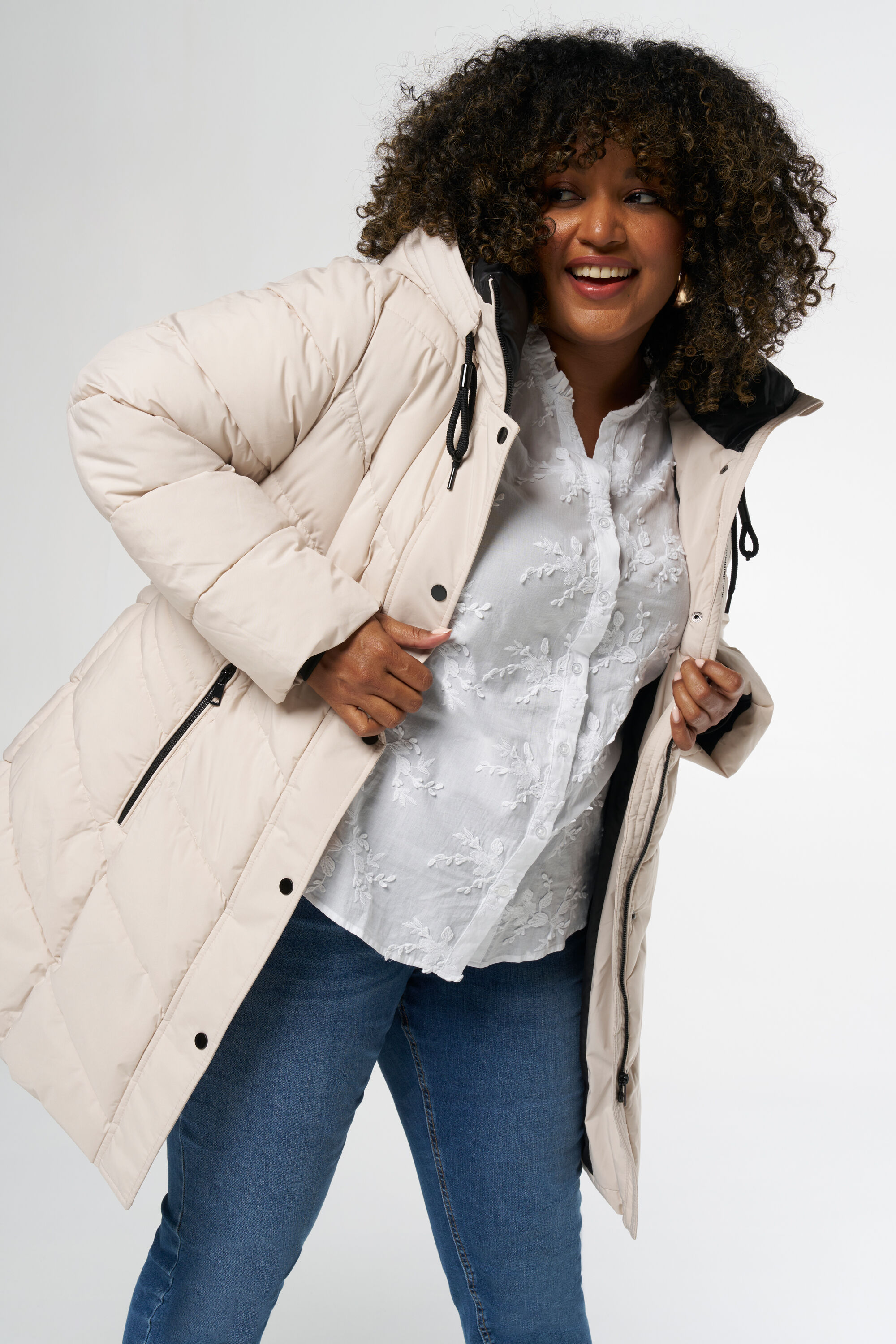 Gewatteerde jas met stiksels image number 5