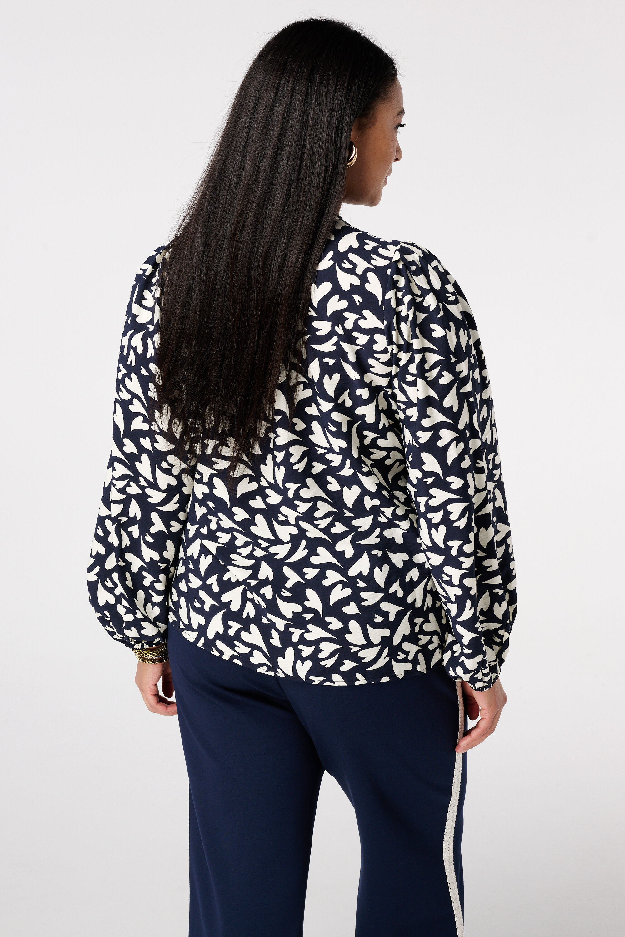 Blouse met polkadot en striksluiting image number 3