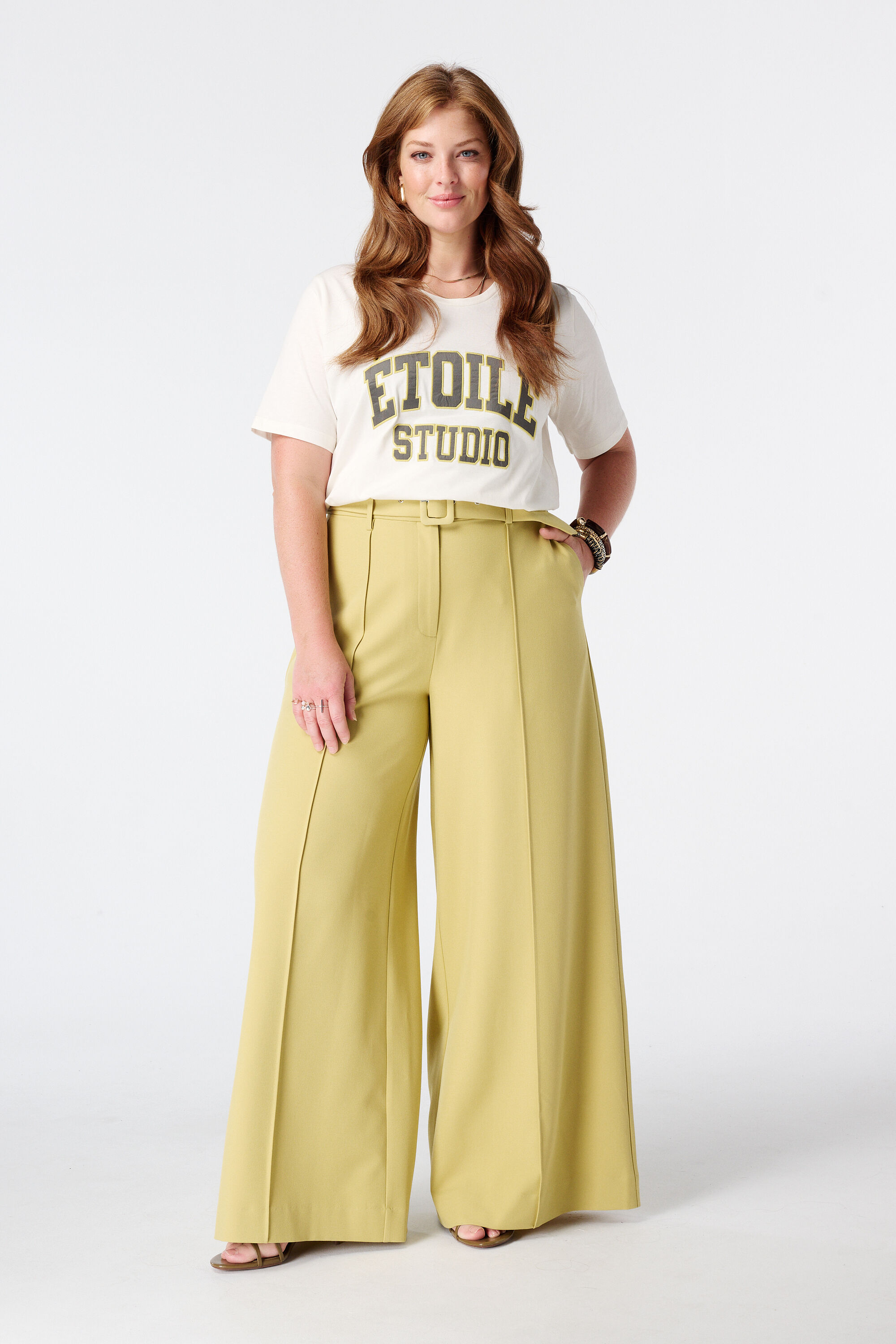 Wide leg broek met ceintuur image number 6