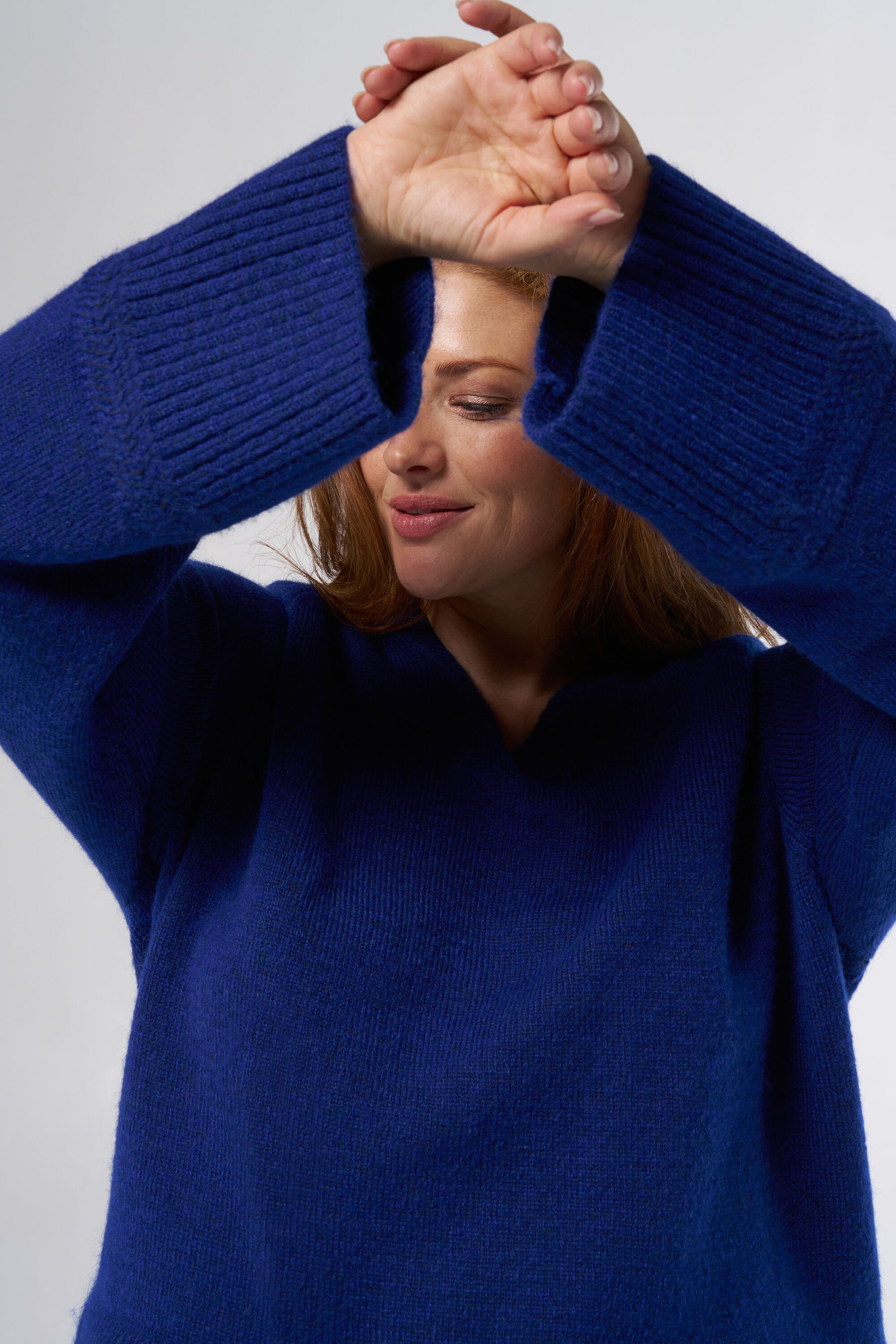 Gebreide trui met V-hals image number 4