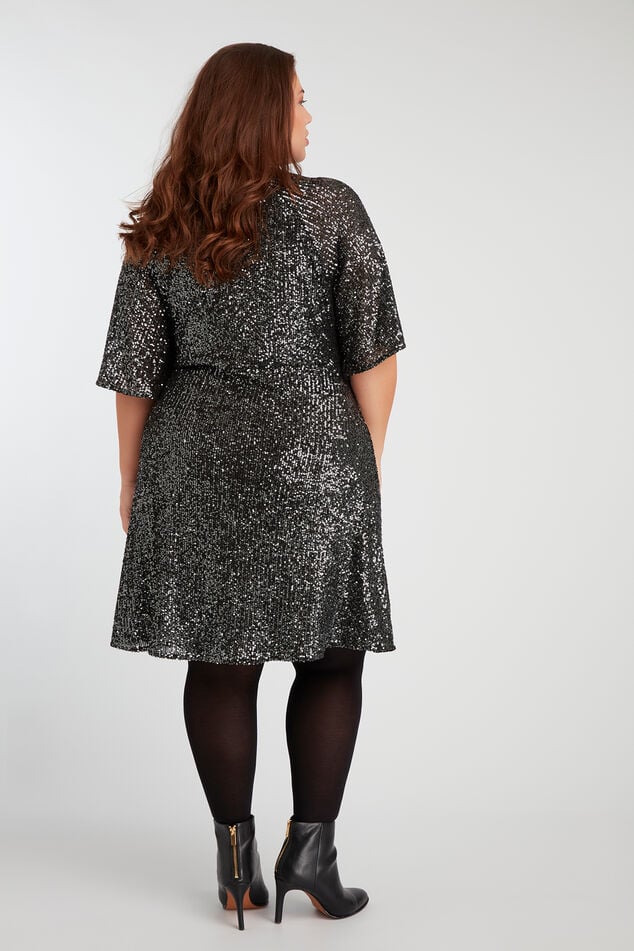 Wikkeljurk met pailletten image number 5