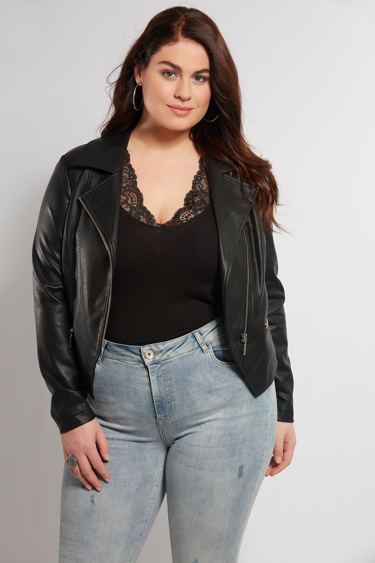 Mouwloze top met kant image number 4