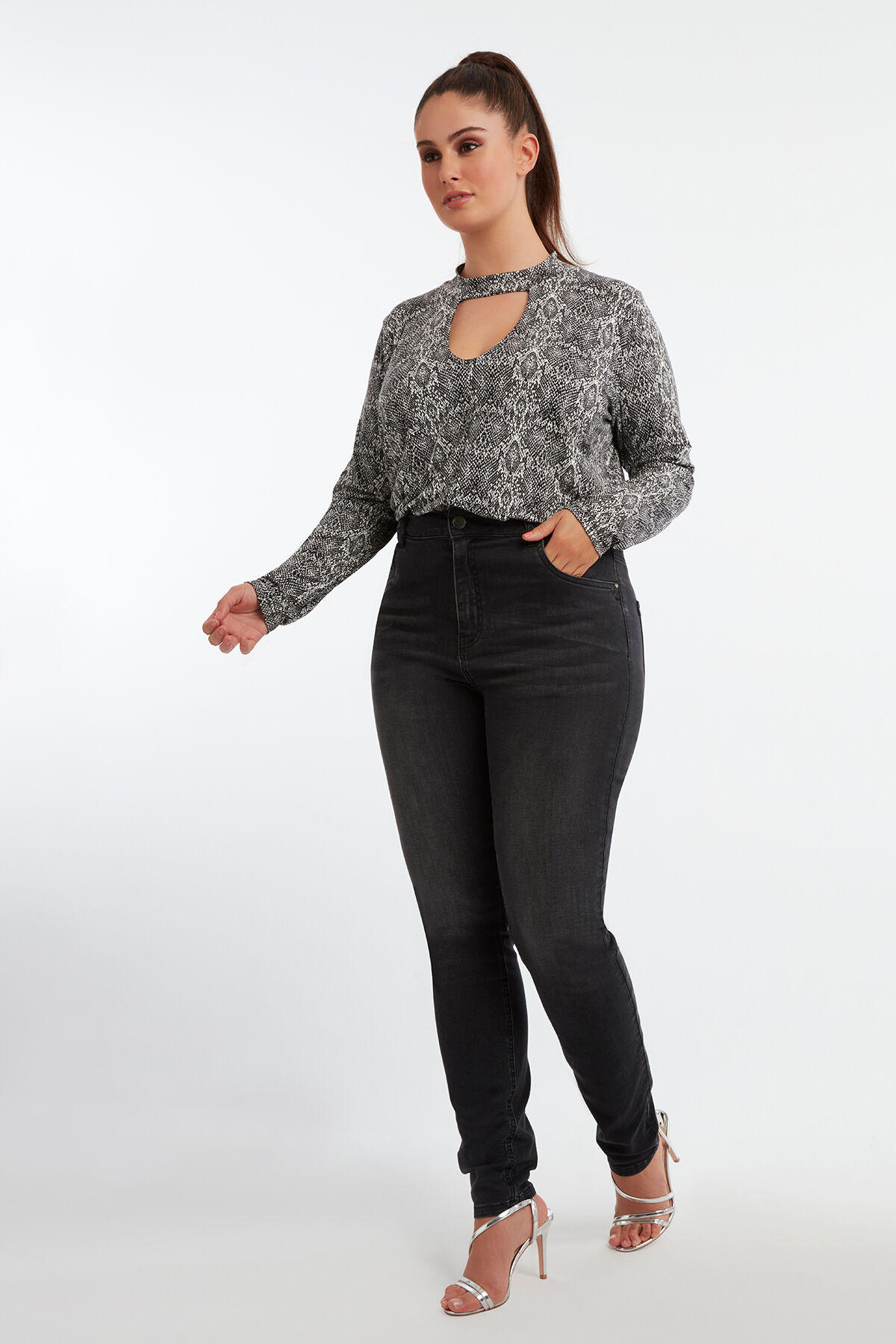 Body met slangen print image number 6