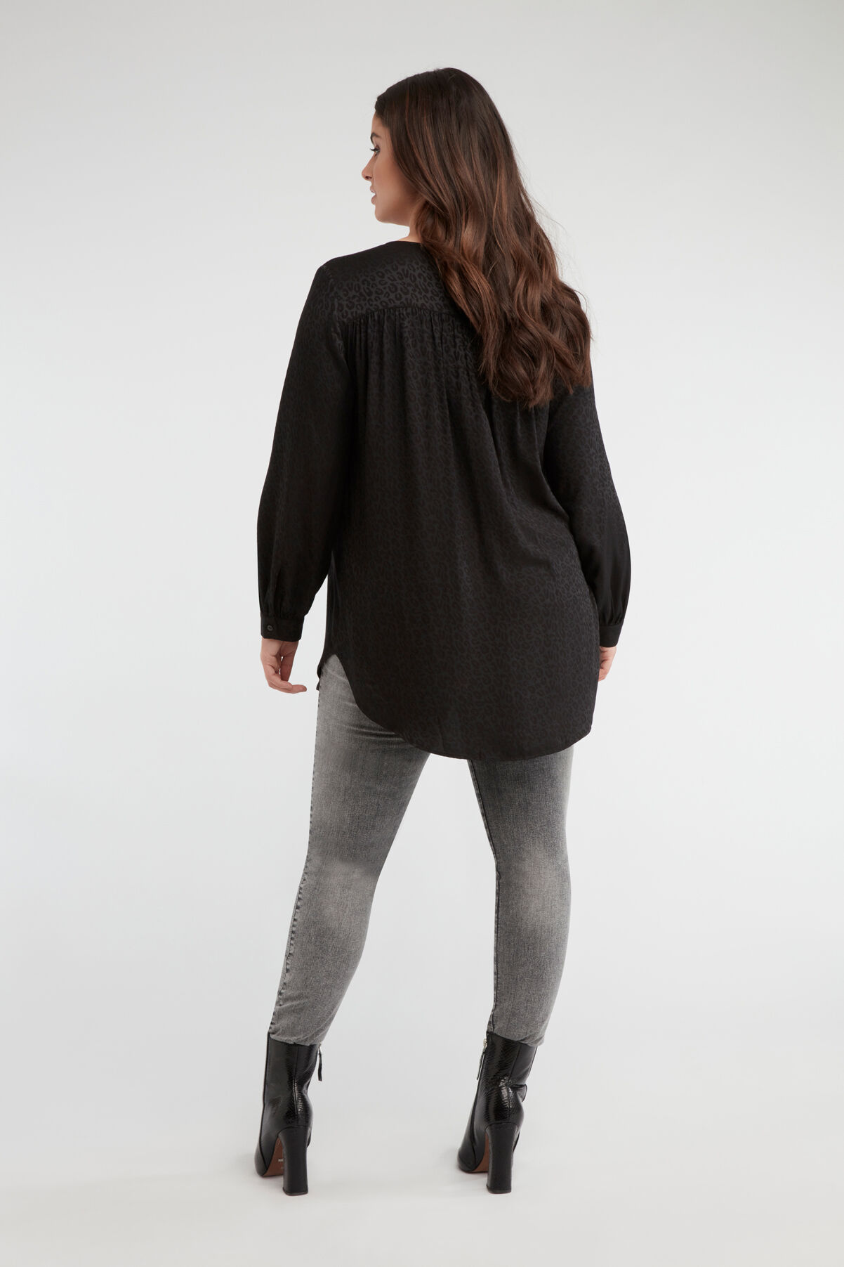 Viscose blouse image number 4