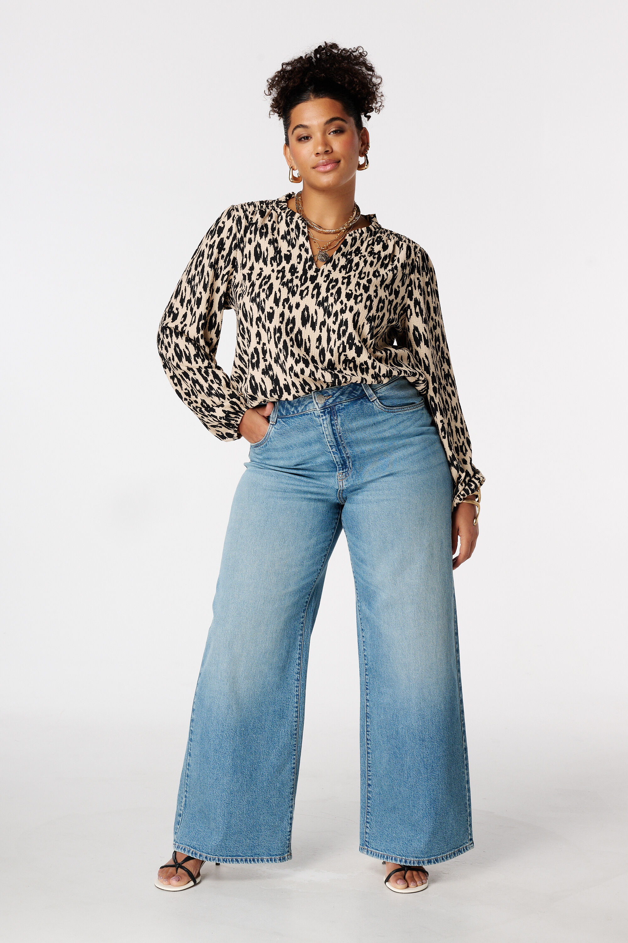 Top met ruffles image number 5