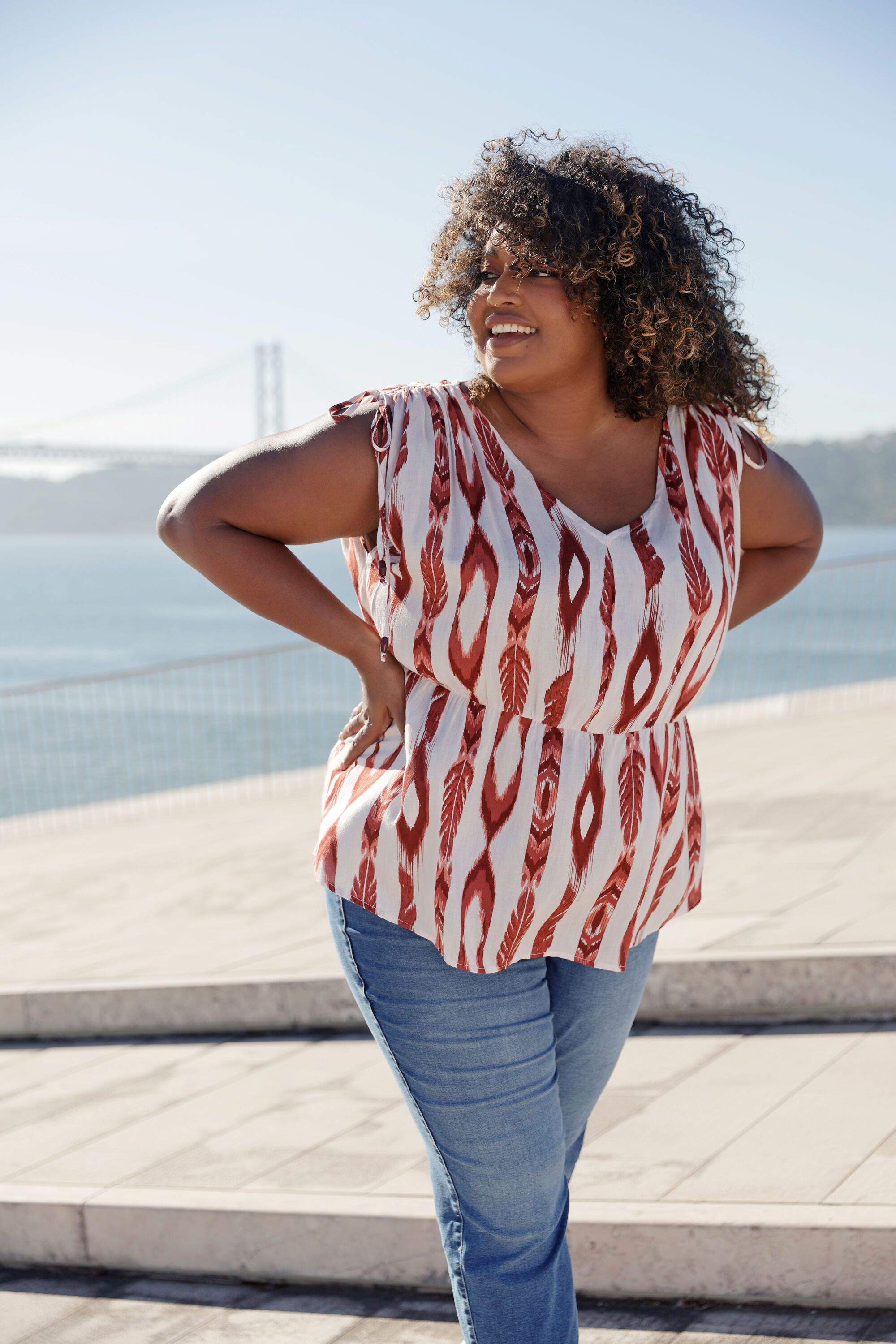 Mouwloze top image number 0