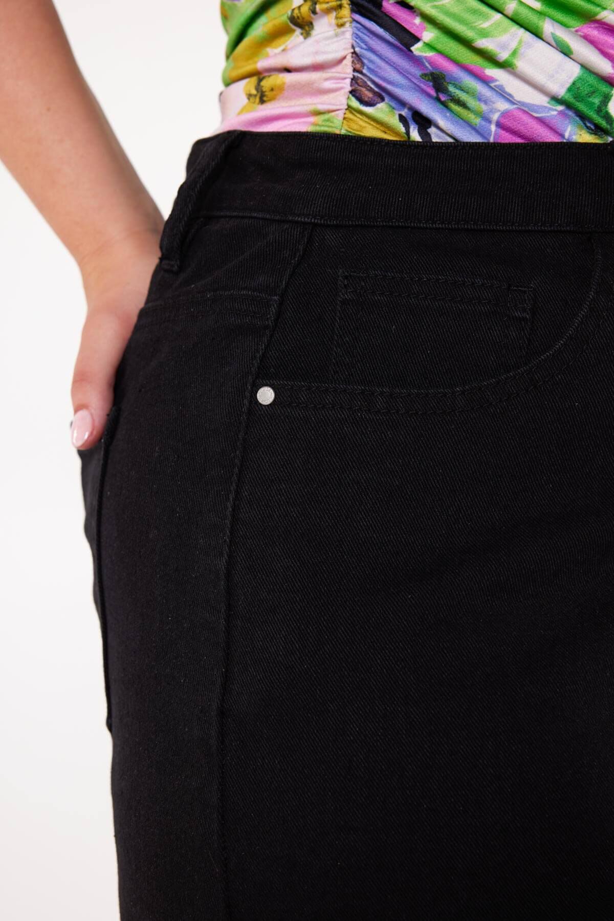 Denim shorts image number 5