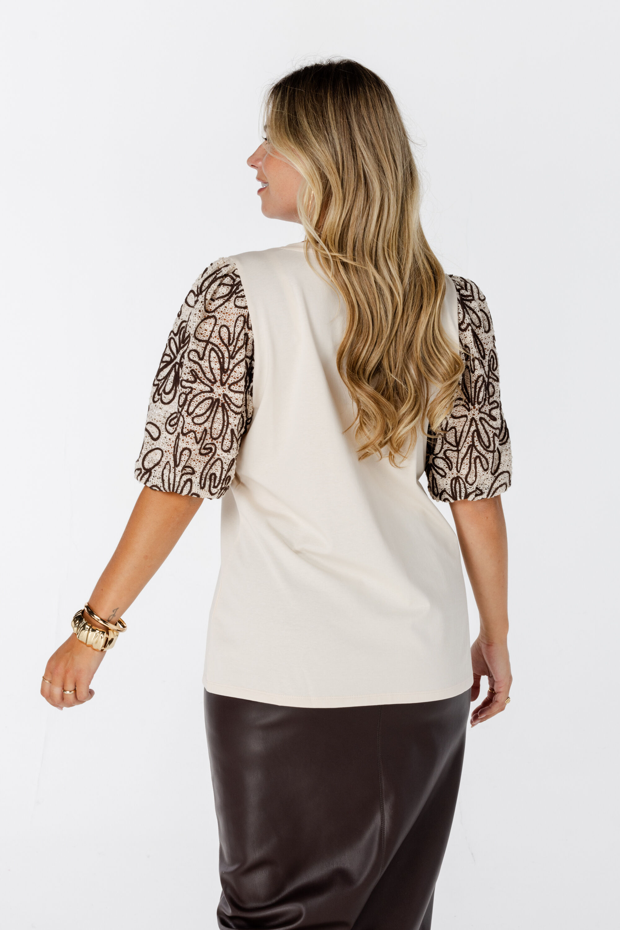 Top met broderie mouwen image number 3