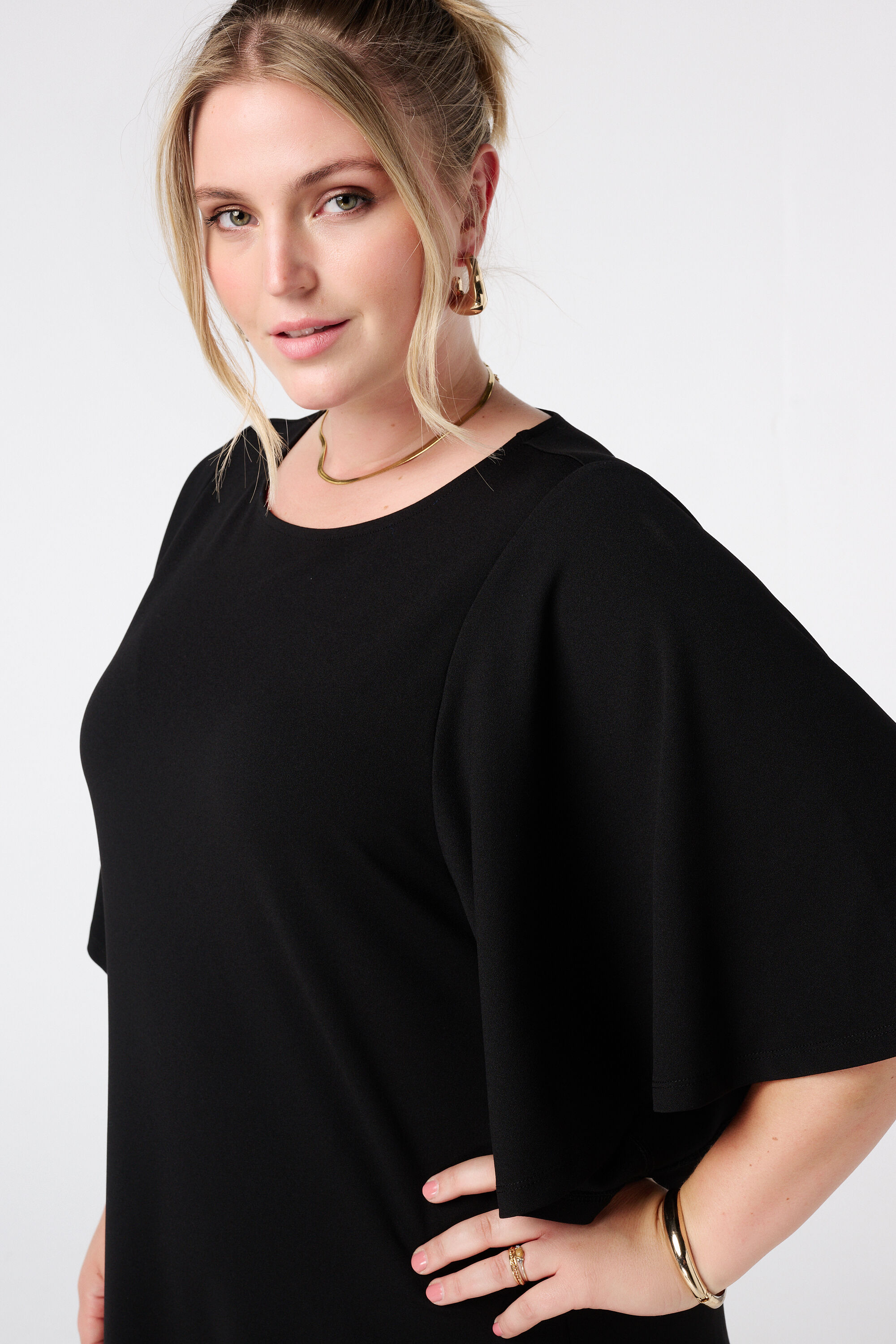 Jurk met vlindermouwen image number 4