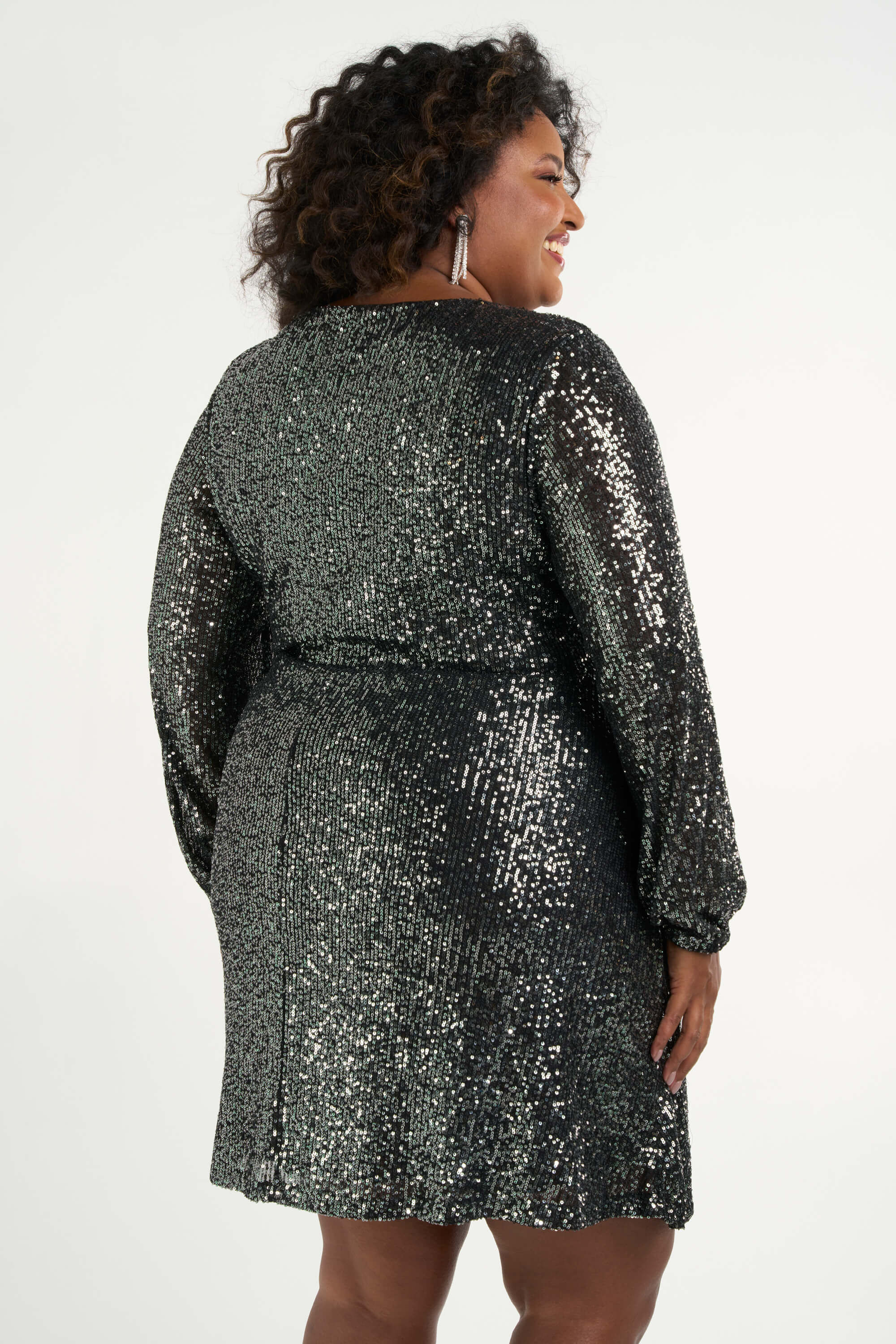 Wikkeljurk met pailletten  image number 4