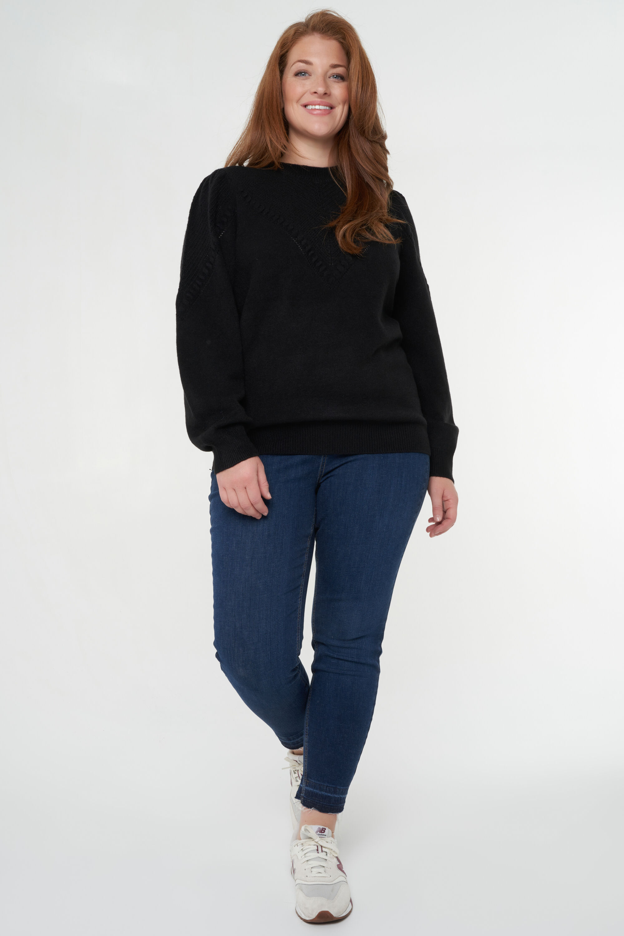 Rechtvallende trui image number 6