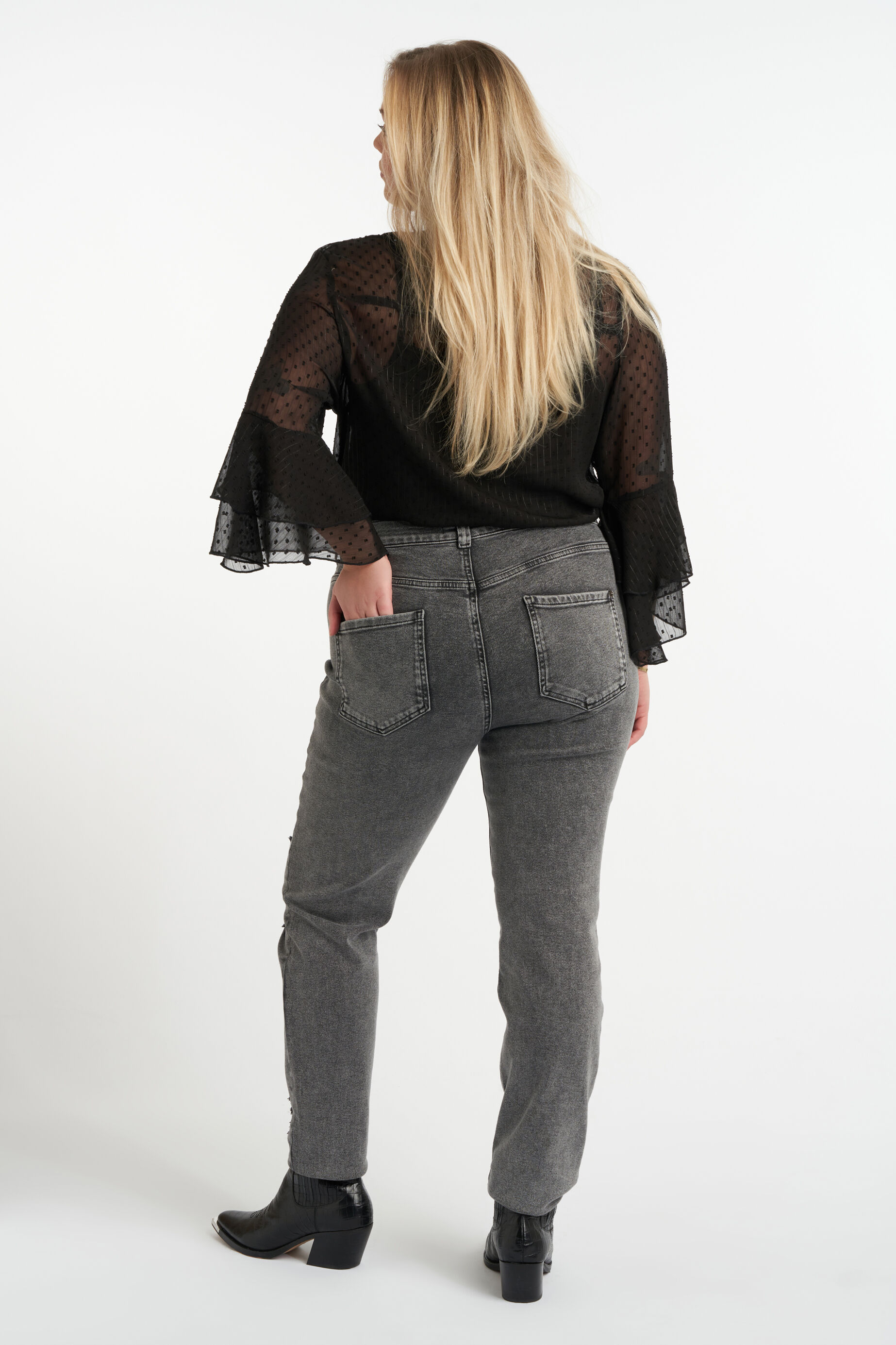 Jeans met destroyed detail image number 3