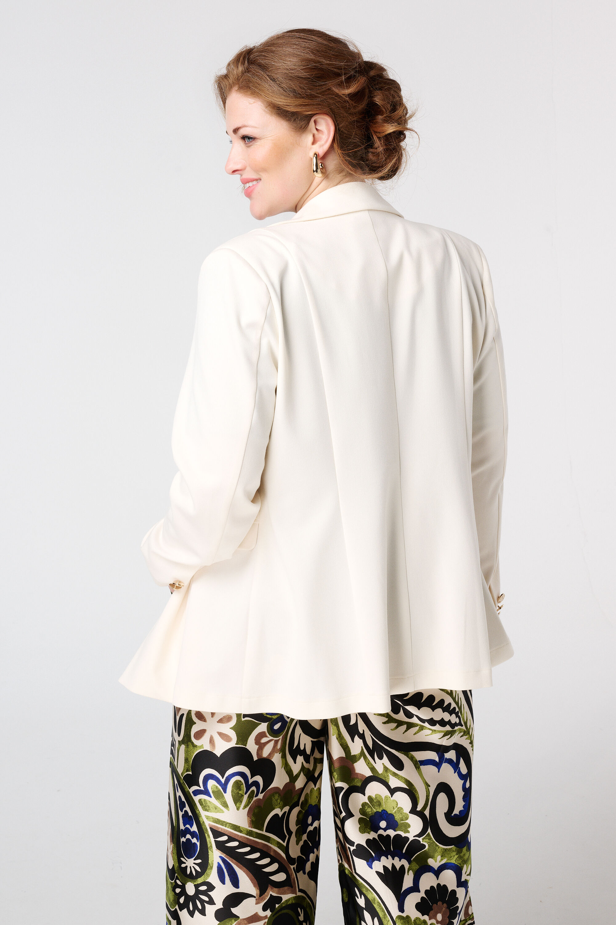 Blazer met gouden knopen image number 3