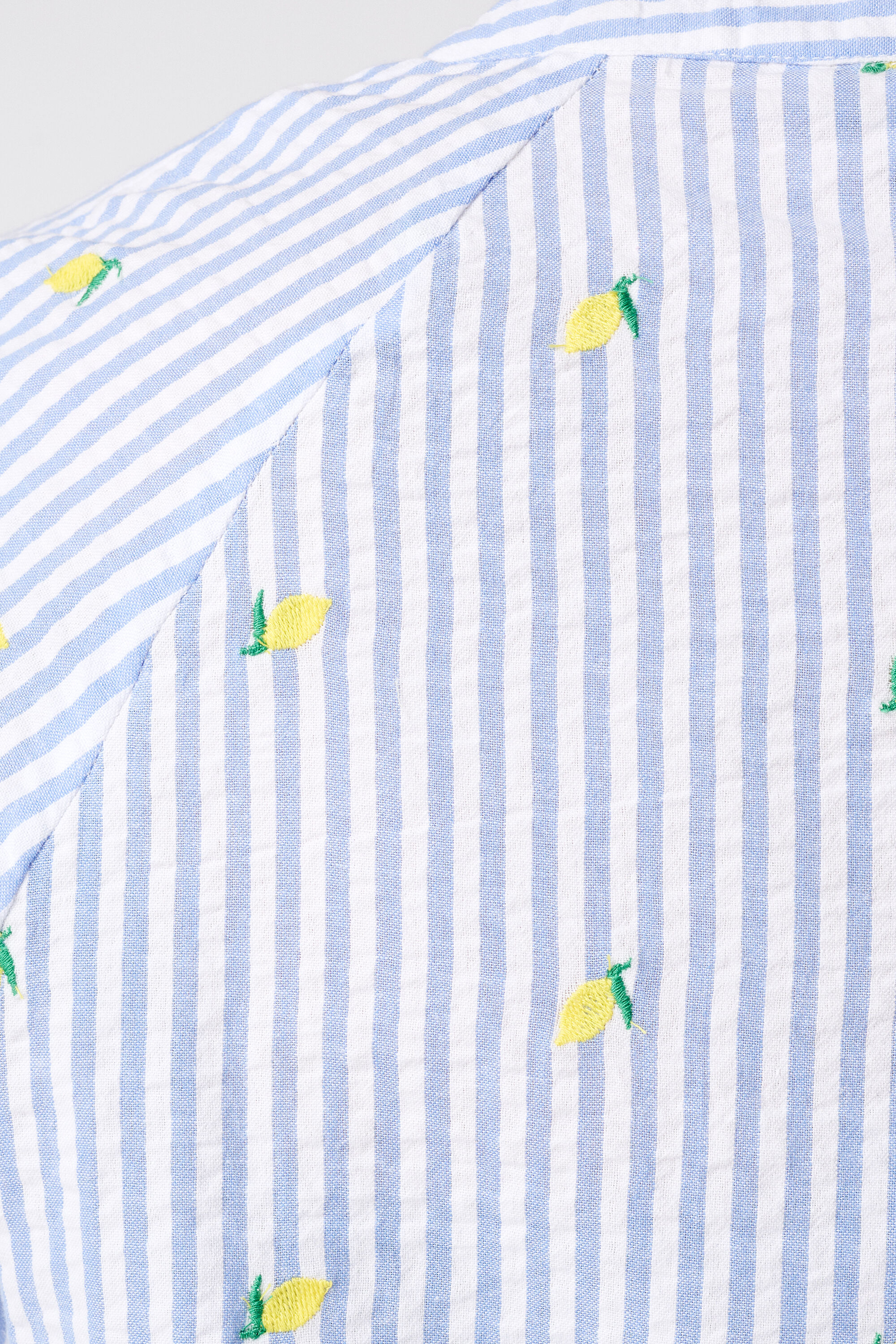 Gestreepte blouse met print image number 6