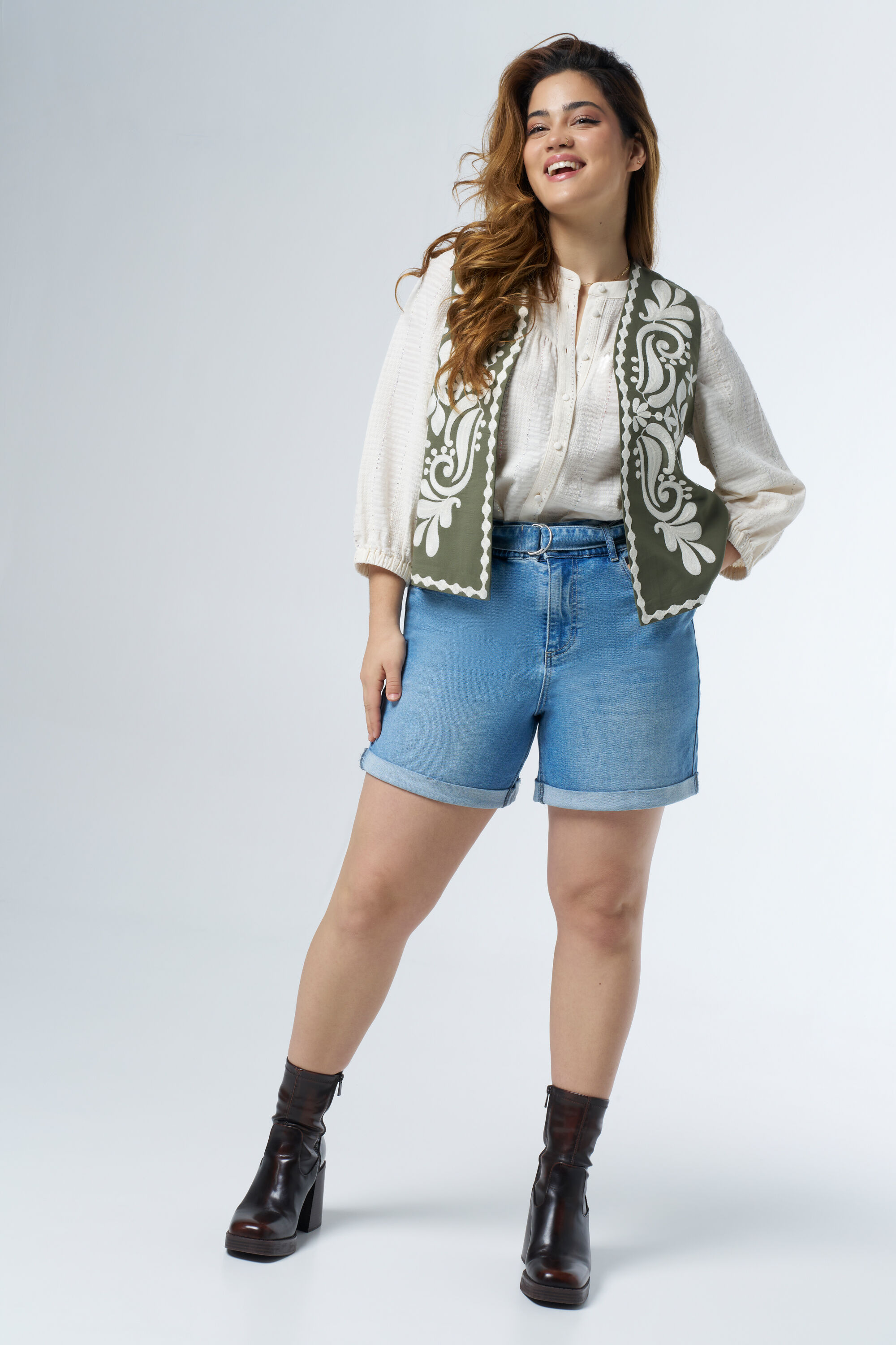 Gilet met borduursels image number 5