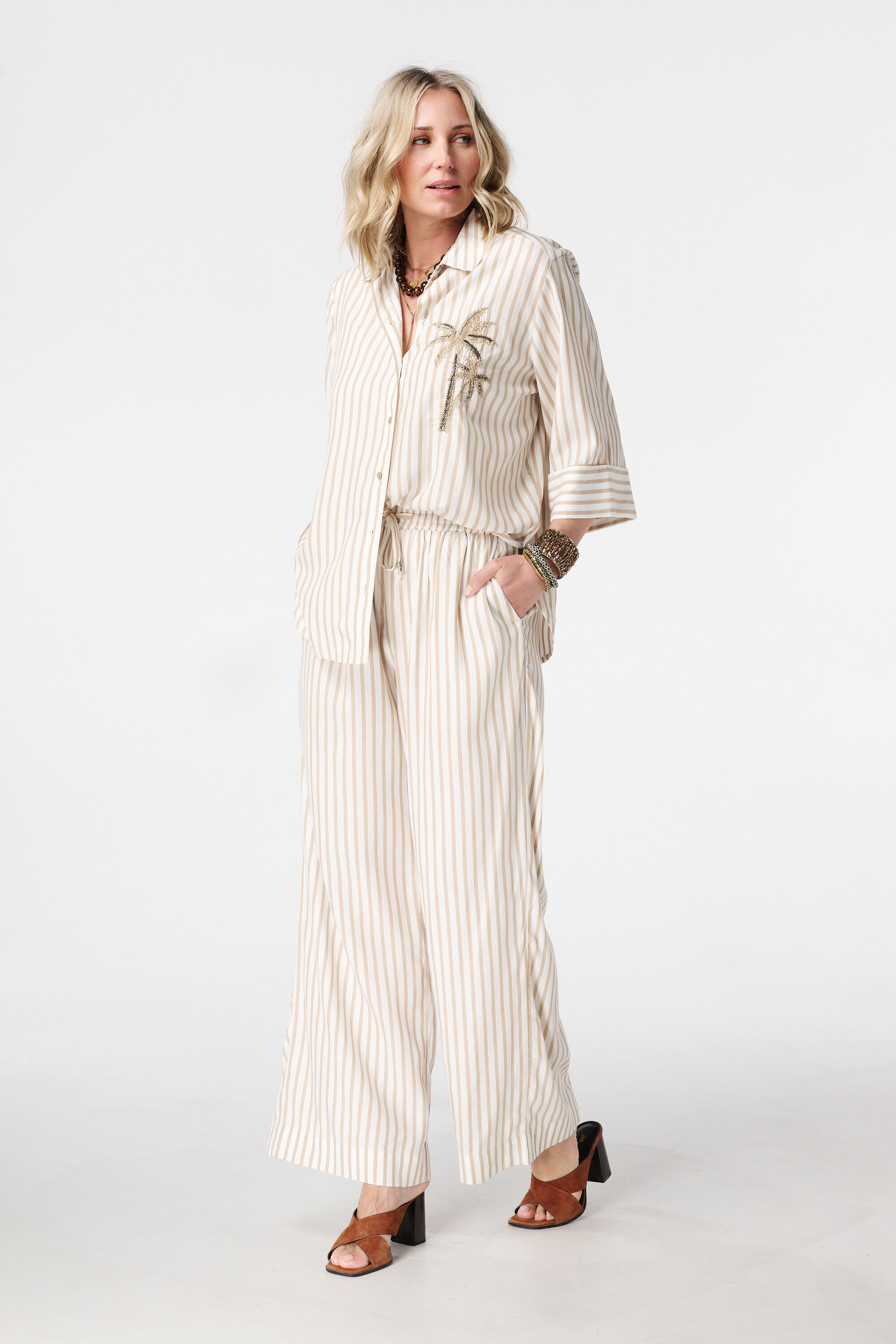 Gestreepte blouse met opdruk image number 5