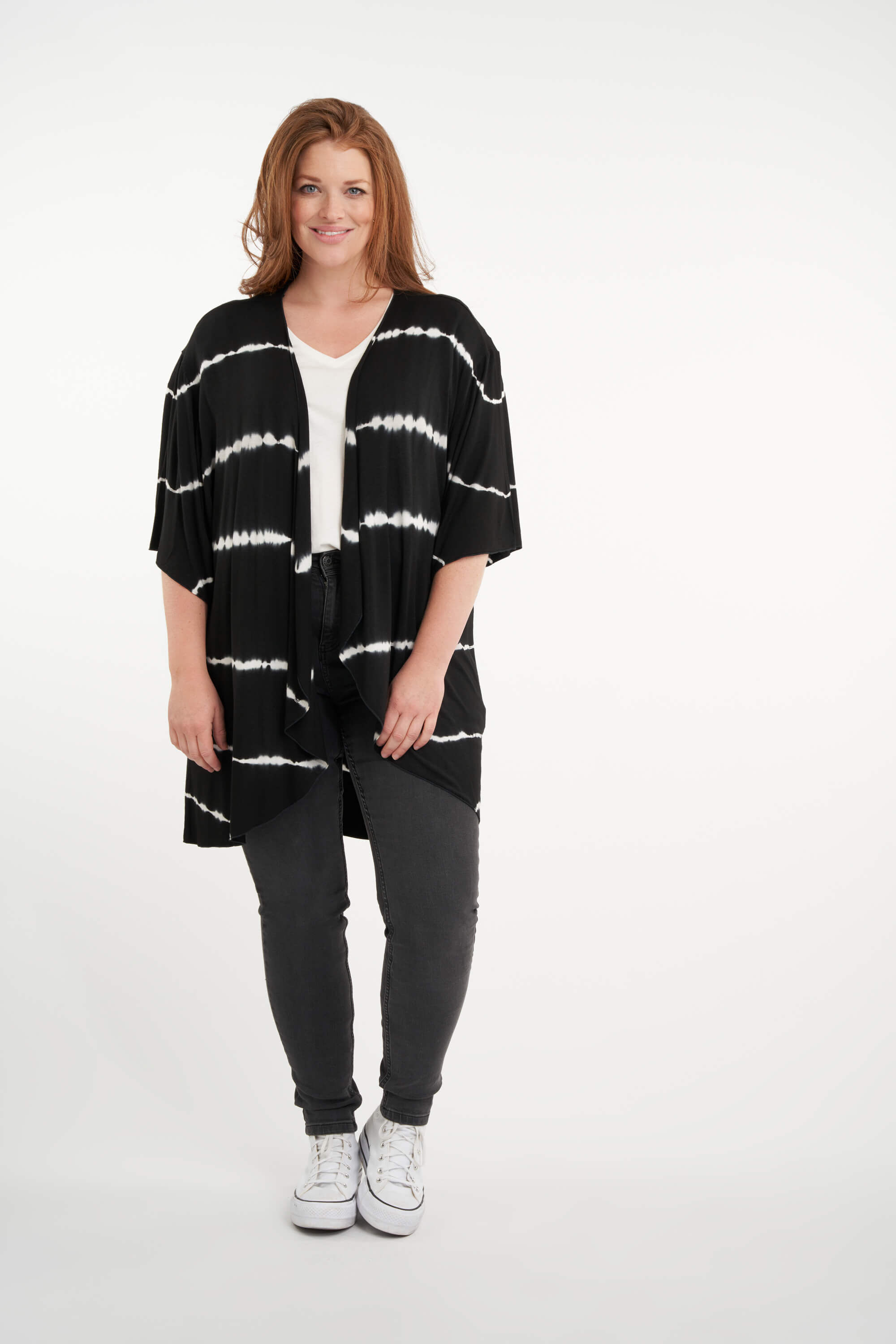 Vest met tie dye print image number 6